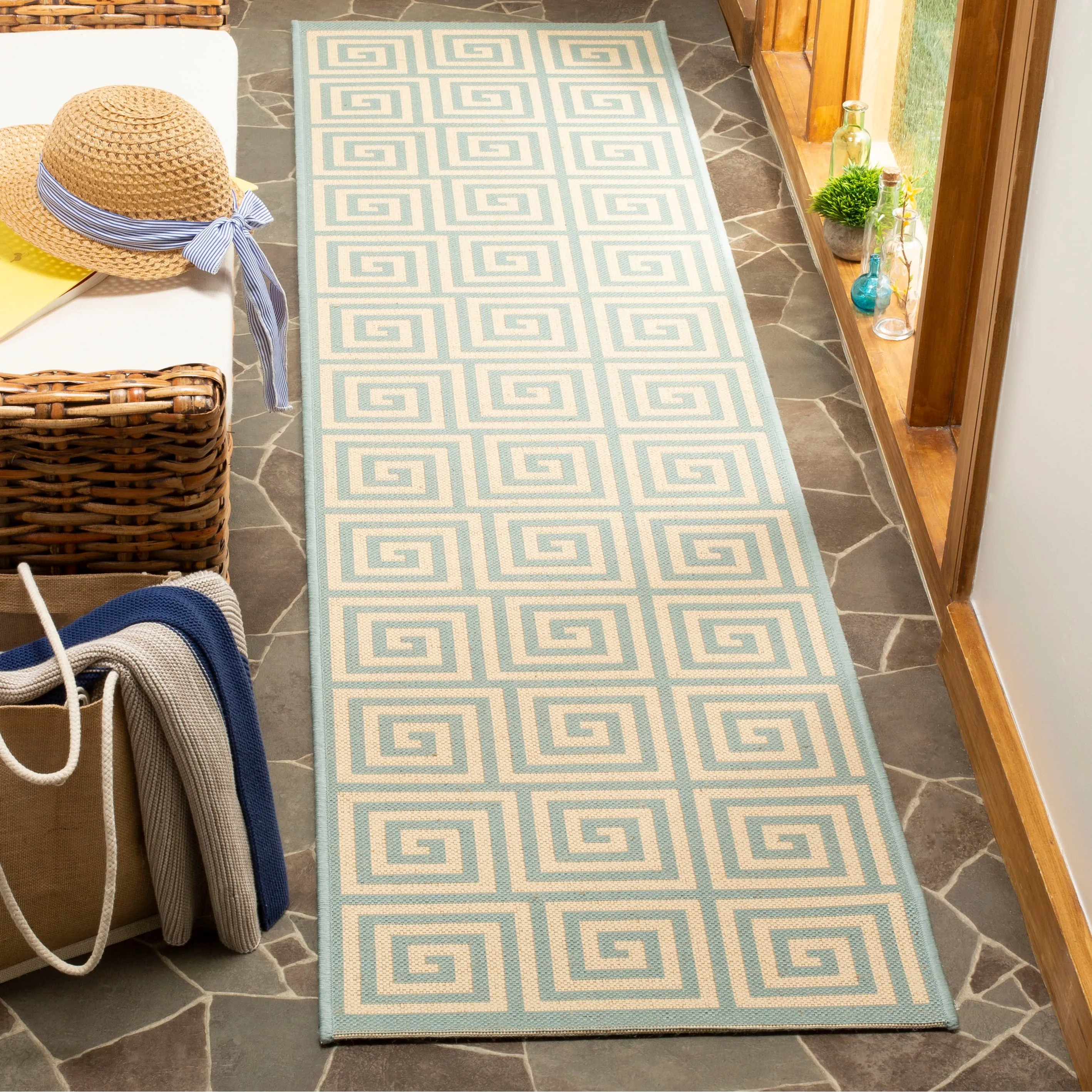 SAFAVIEH Linden Cathy Indoor/ Outdoor Waterproof Patio Backyard Rug