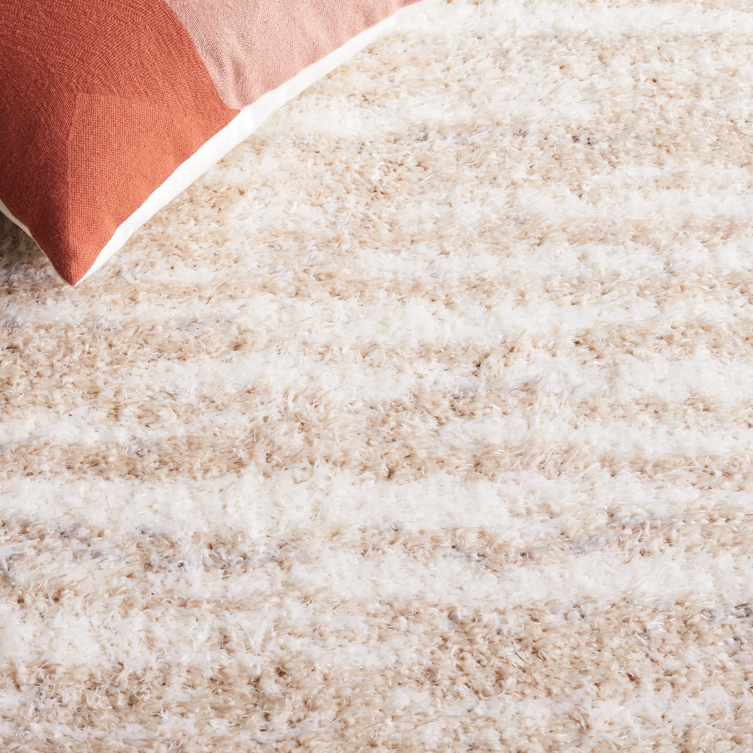 SAFAVIEH Lindsay Shag Shirlene Modern Abstract 2-inch Thick Rug