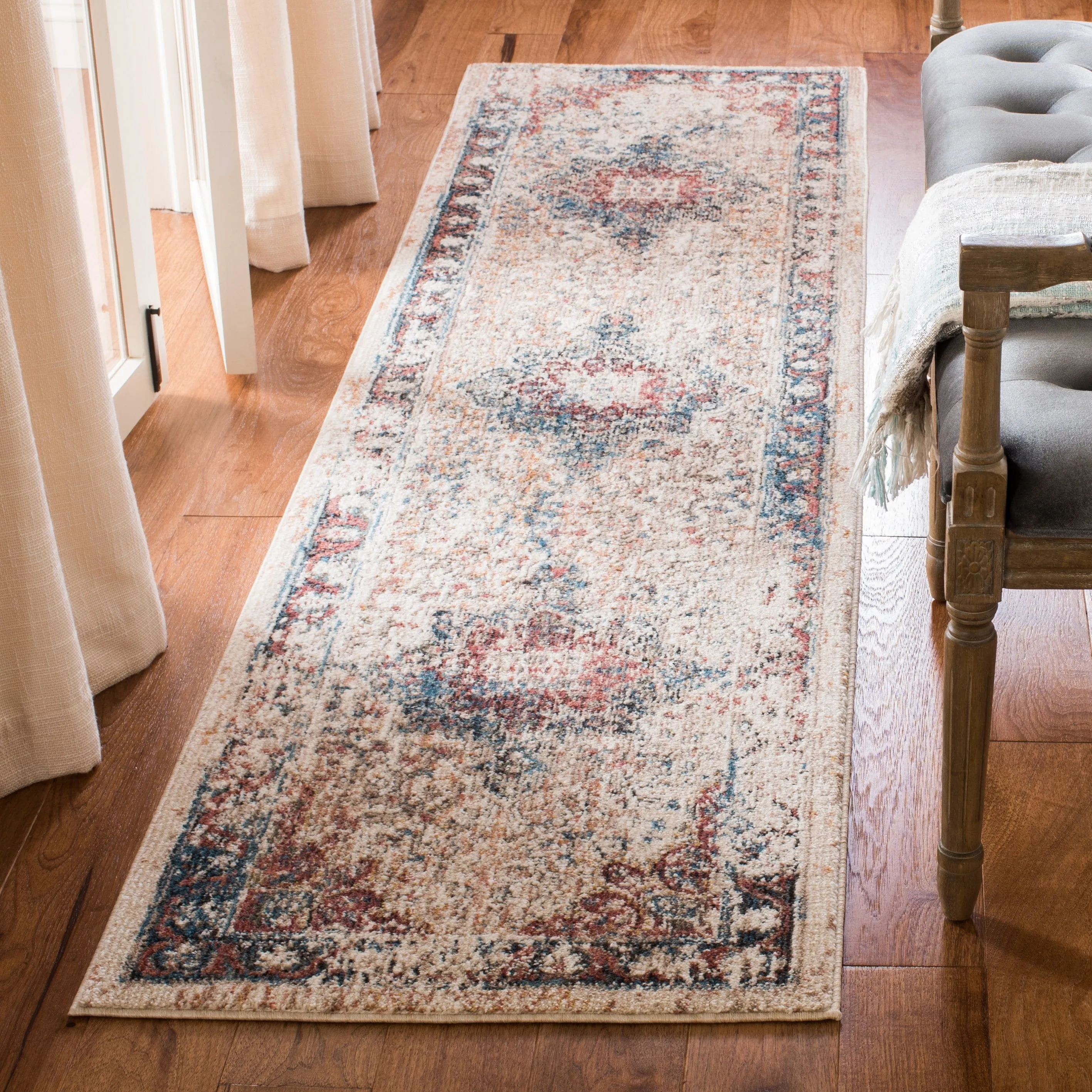 SAFAVIEH Lyric Vintage Medallion Polyester Rug