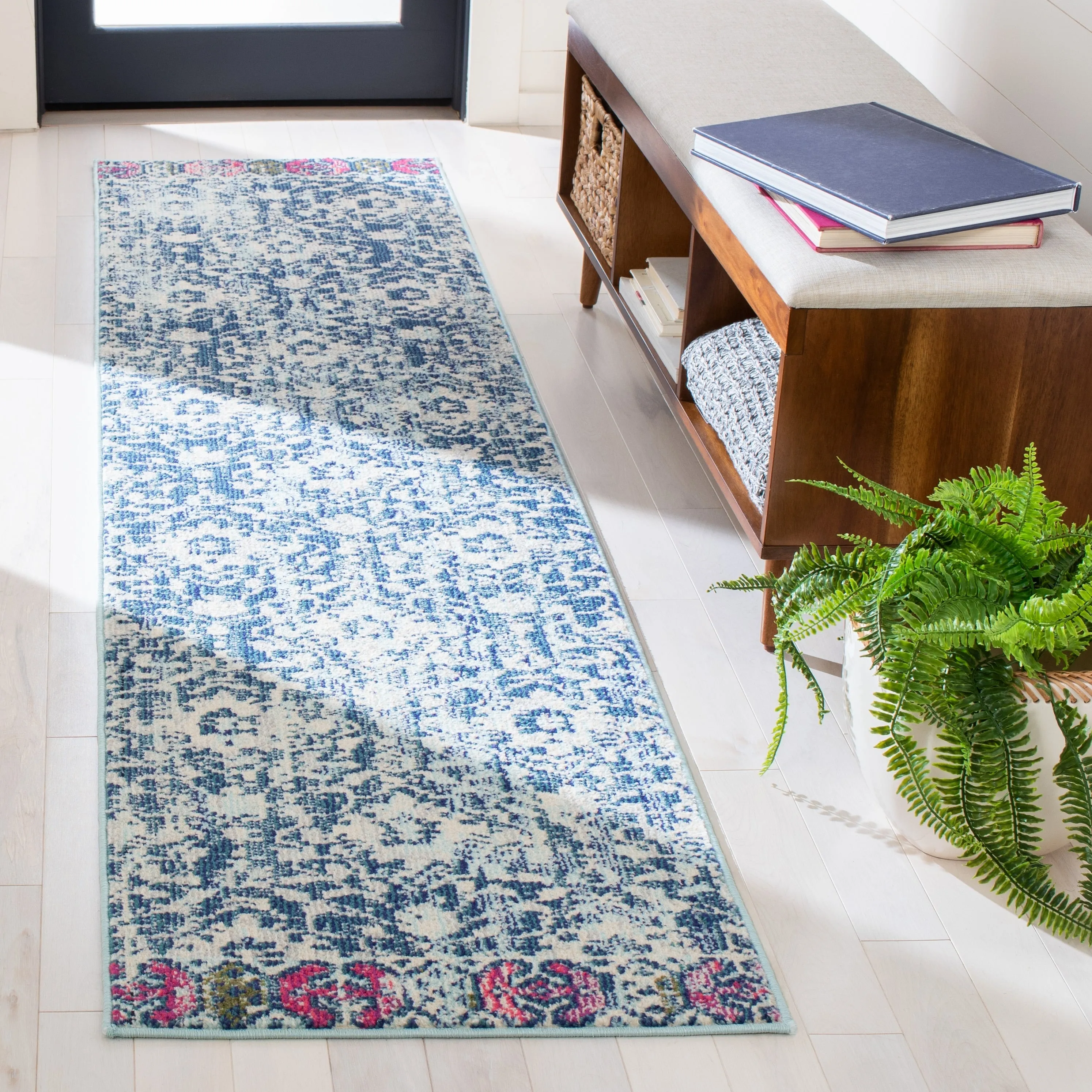 SAFAVIEH Madison Jeljazka Distressed Rug