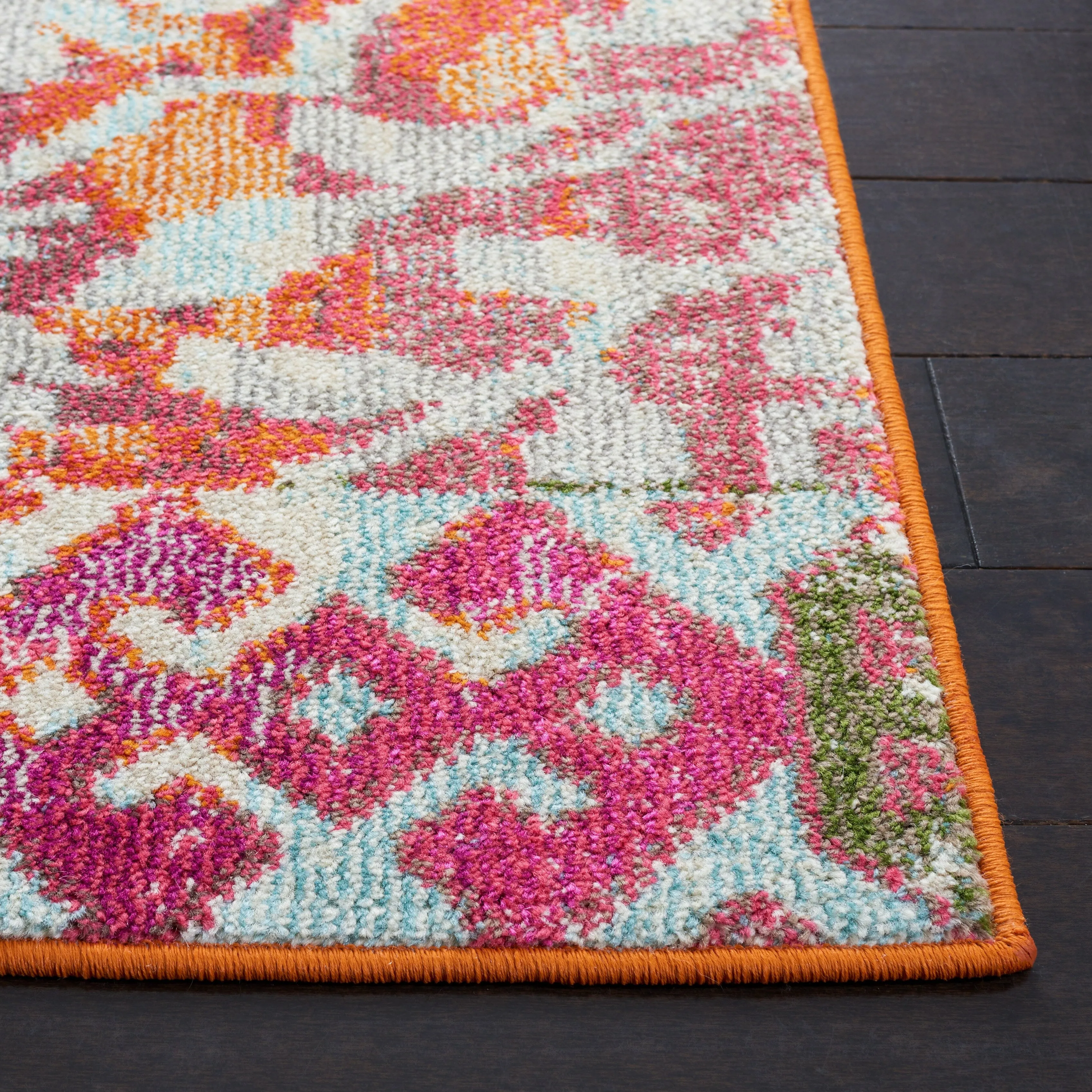 SAFAVIEH Madison Jeljazka Distressed Rug