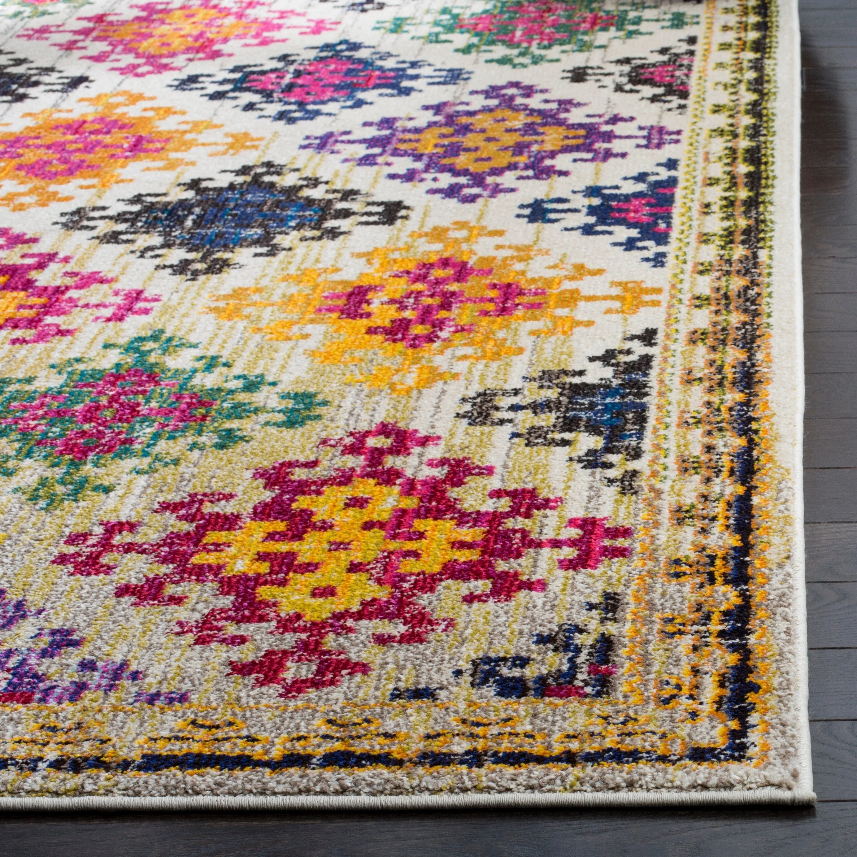SAFAVIEH Monaco Joanne Distressed Boho Rug