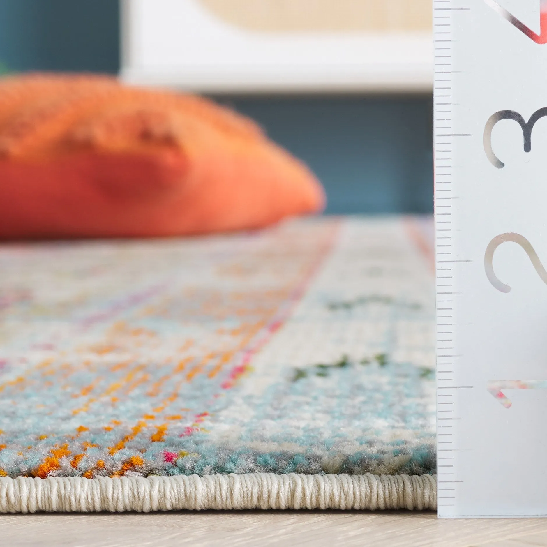 SAFAVIEH Monaco Lumturije Distressed Boho Rug - Multi - 8' x 11'
