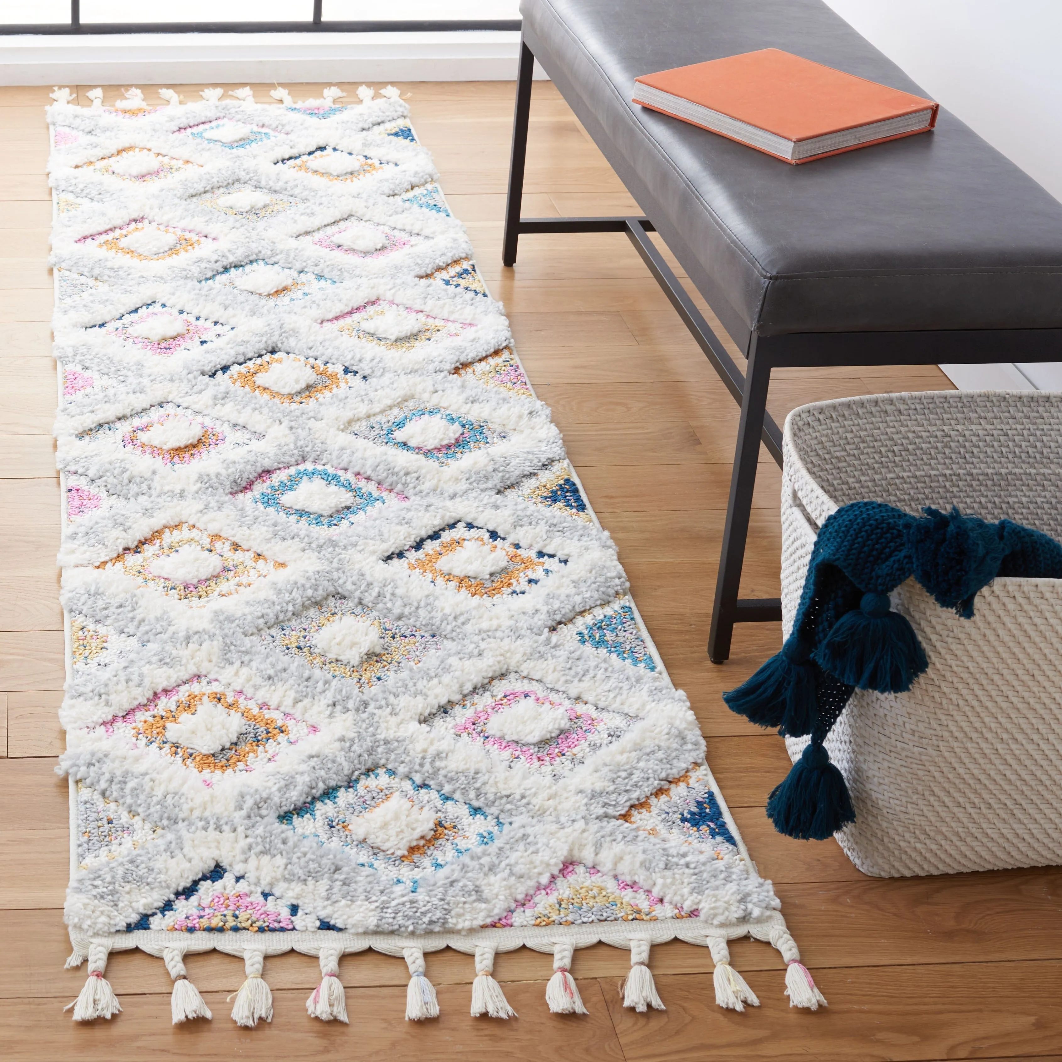 SAFAVIEH Moroccan Fringe Shag Margueritta Rug