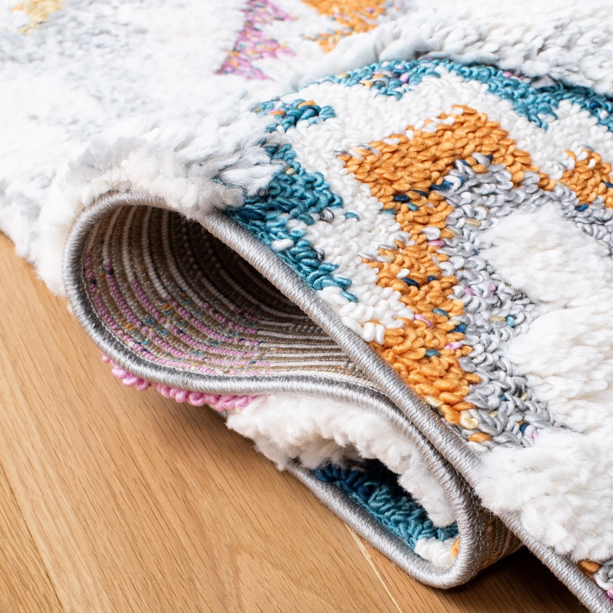 SAFAVIEH Moroccan Fringe Shag Margueritta Rug