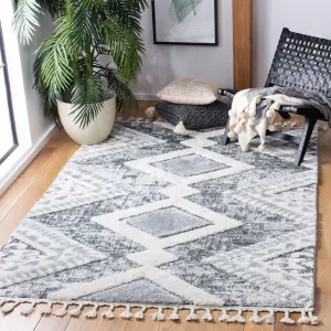 SAFAVIEH Moroccan Tassel Shag Irva 2-inch Thick Rug