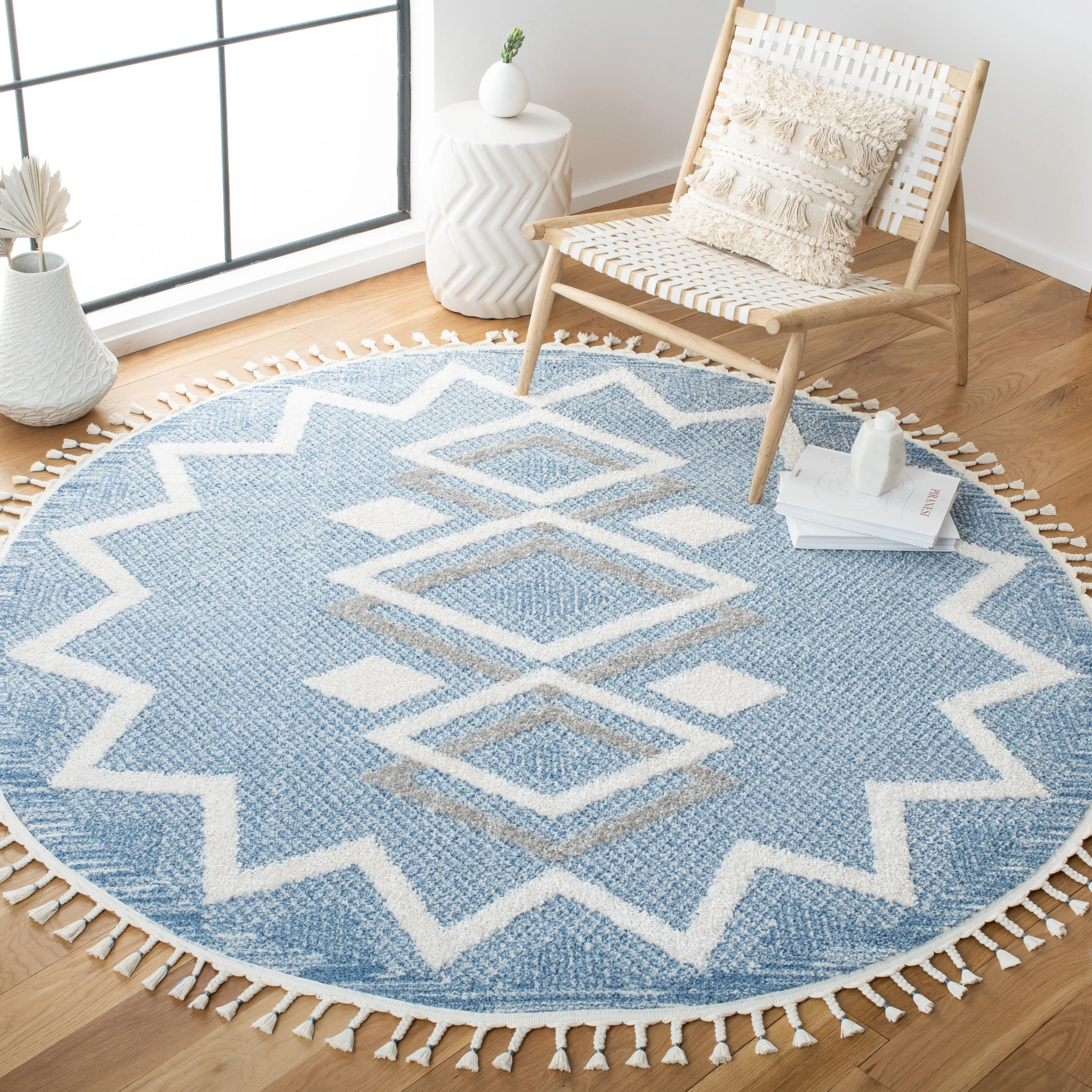 SAFAVIEH Moroccan Tassel Shag Portia Tribal 0.75-inch Thick Rug