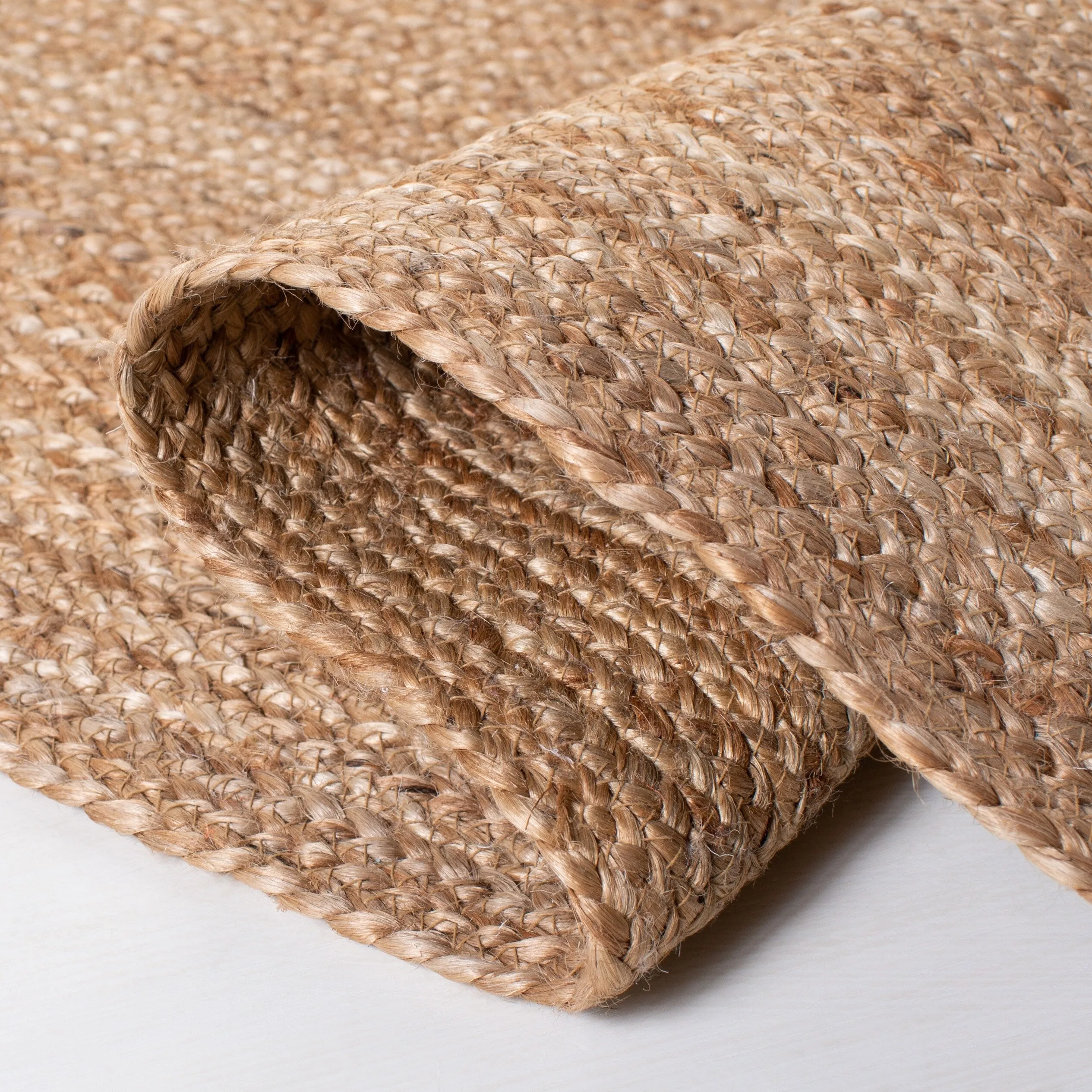 SAFAVIEH Natural Fiber Madaline Jute Rug