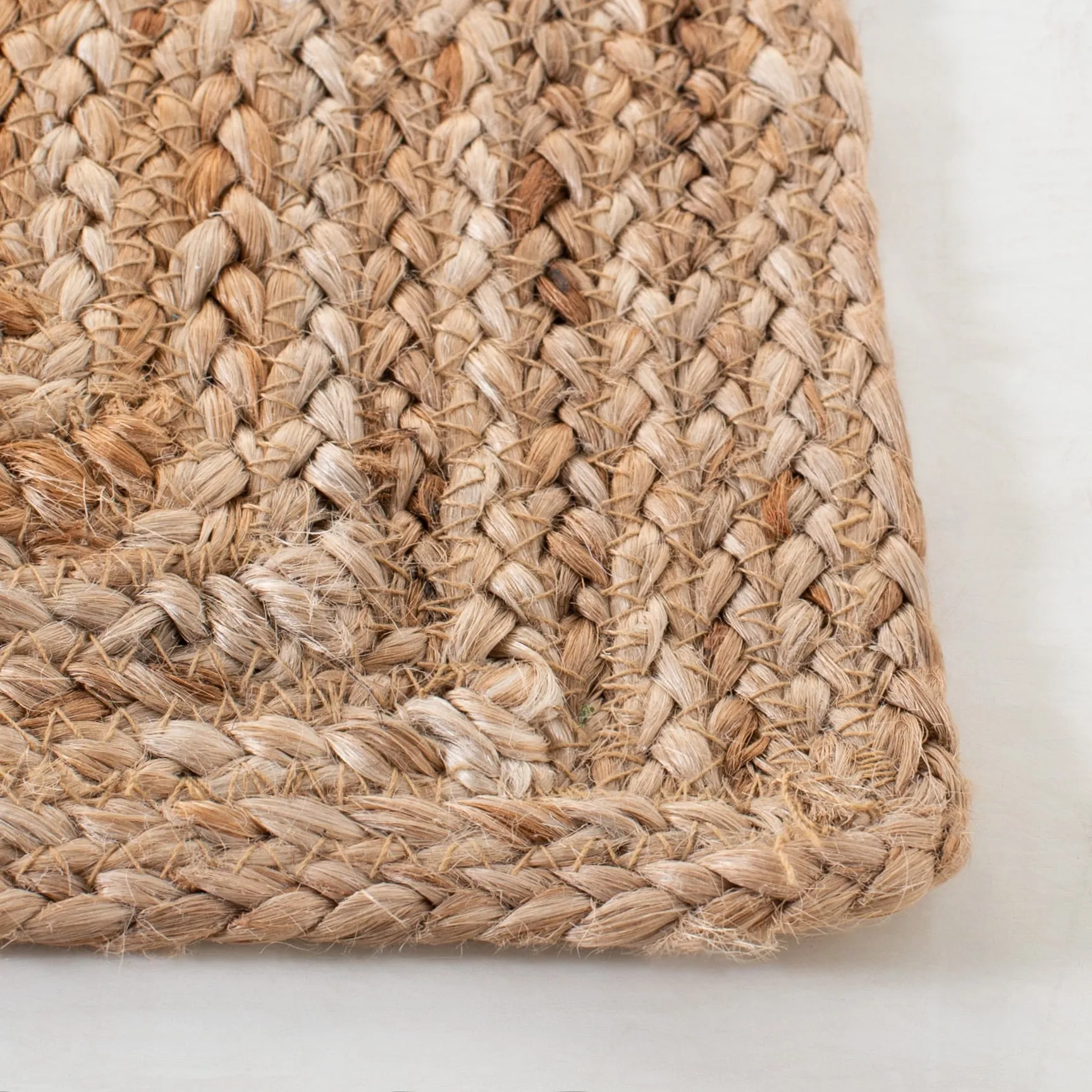 SAFAVIEH Natural Fiber Madaline Jute Rug