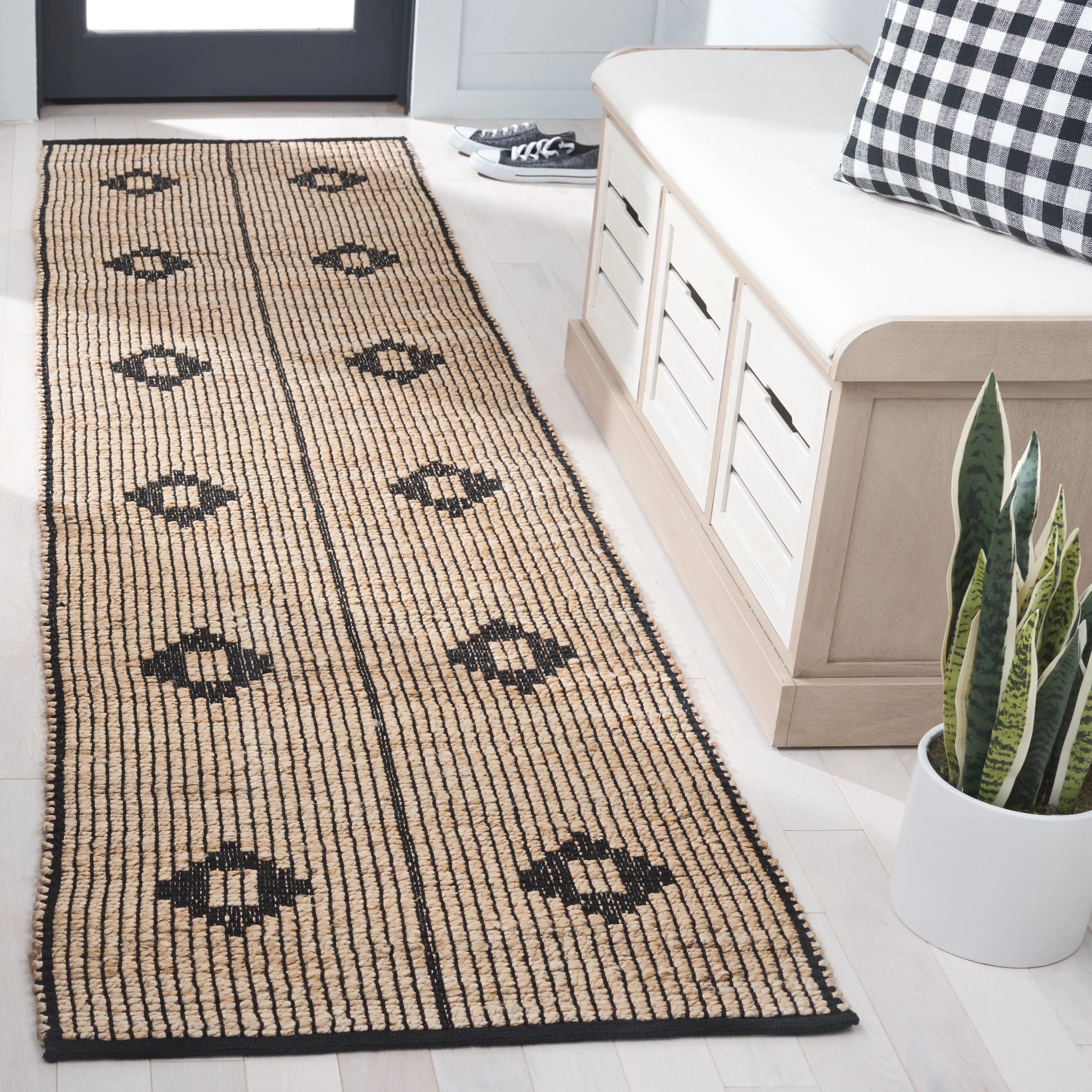 SAFAVIEH Natural Fiber Verena Casual Jute Rug