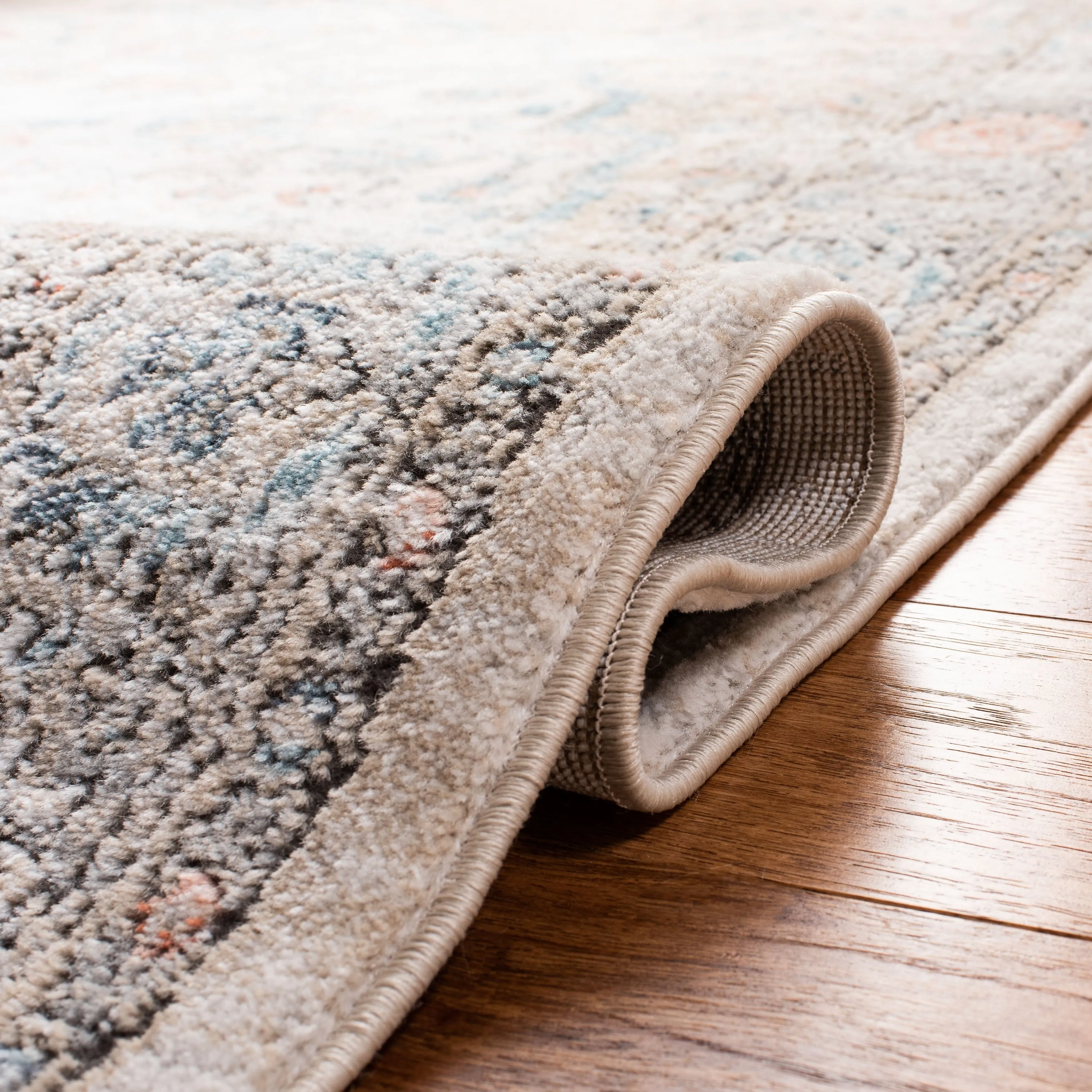 SAFAVIEH Oregon Aurilla Shabby Chic Medallion Rug