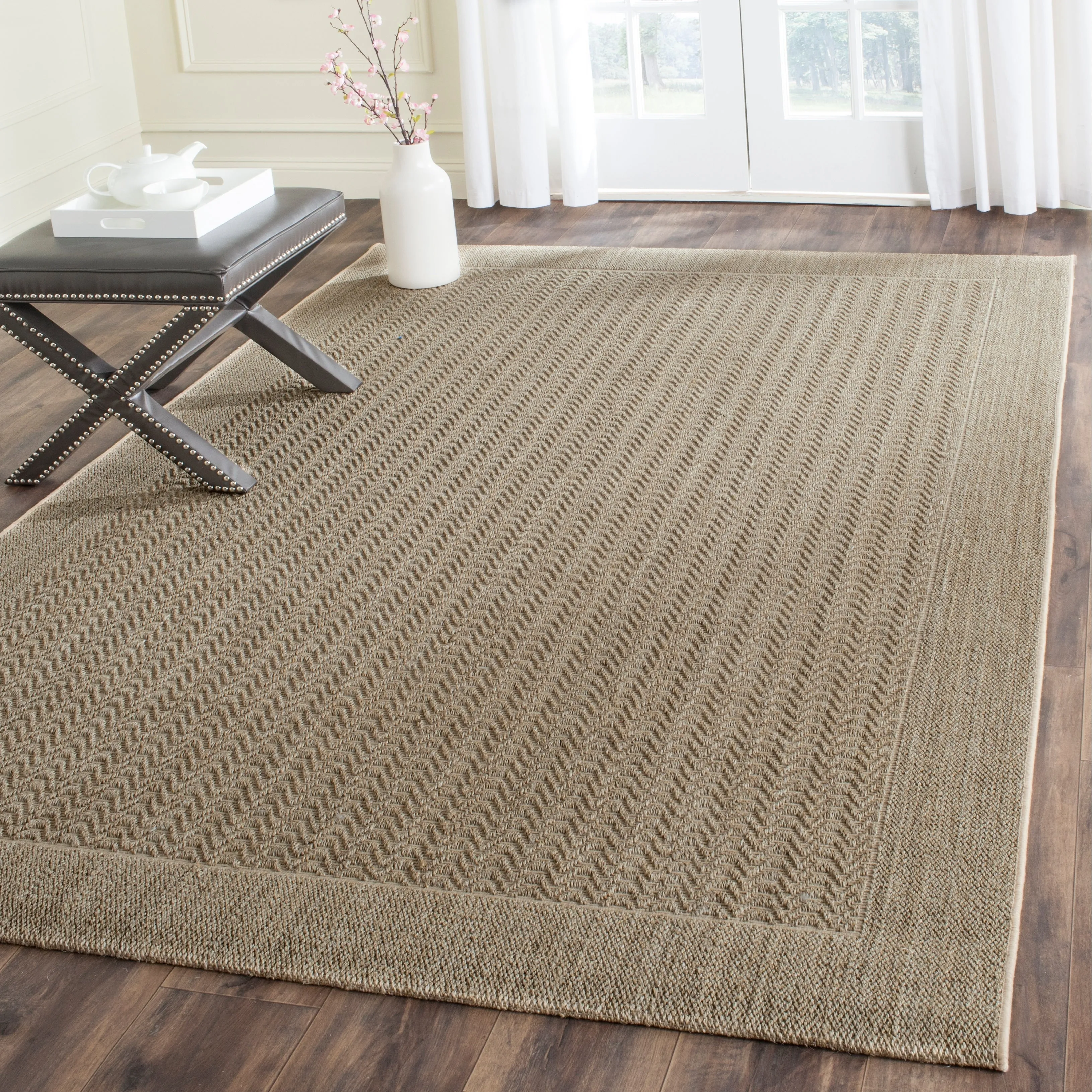 SAFAVIEH. Palm Beach Pearly Modern Sisal Rug