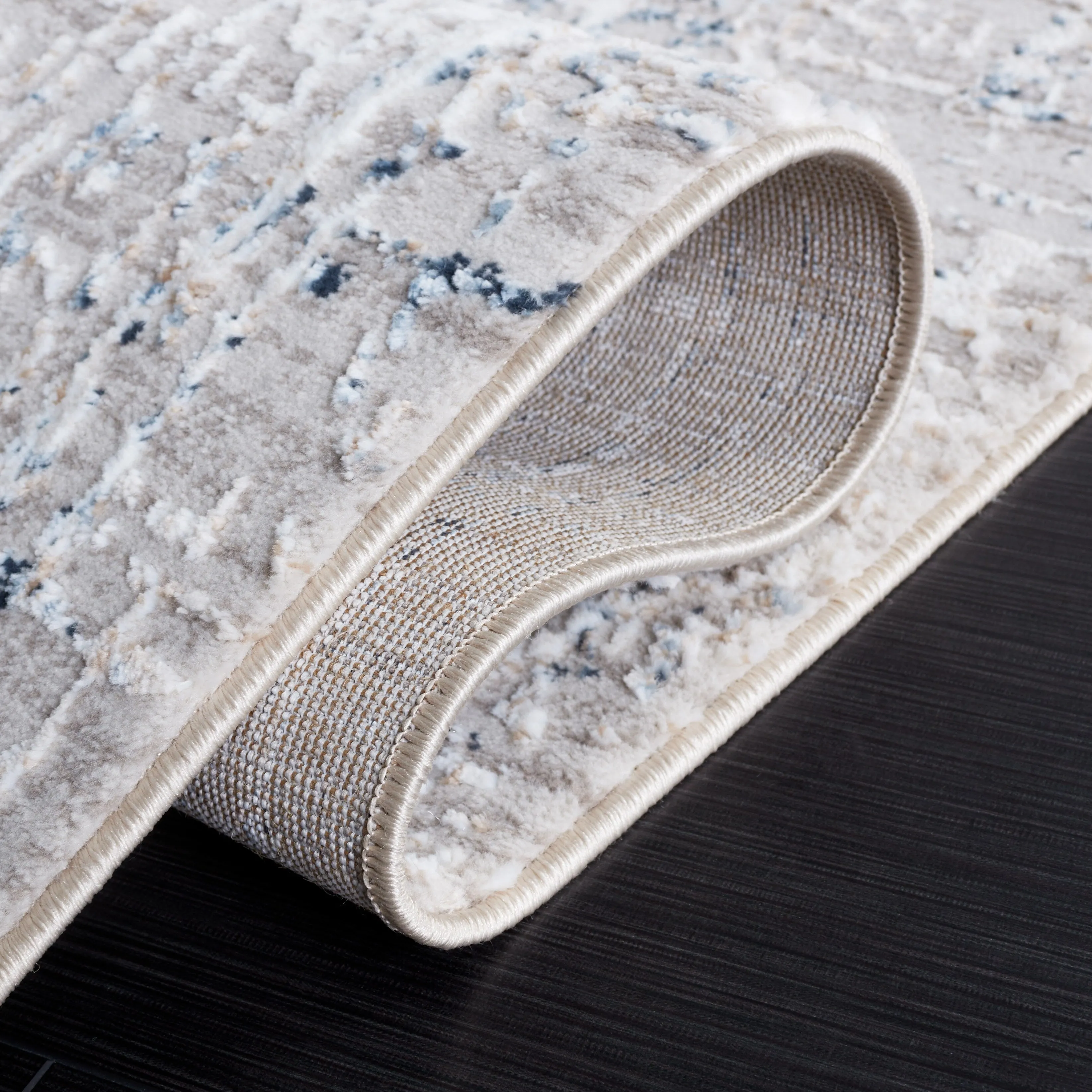 SAFAVIEH Parker Denise Glam Abstract Rug