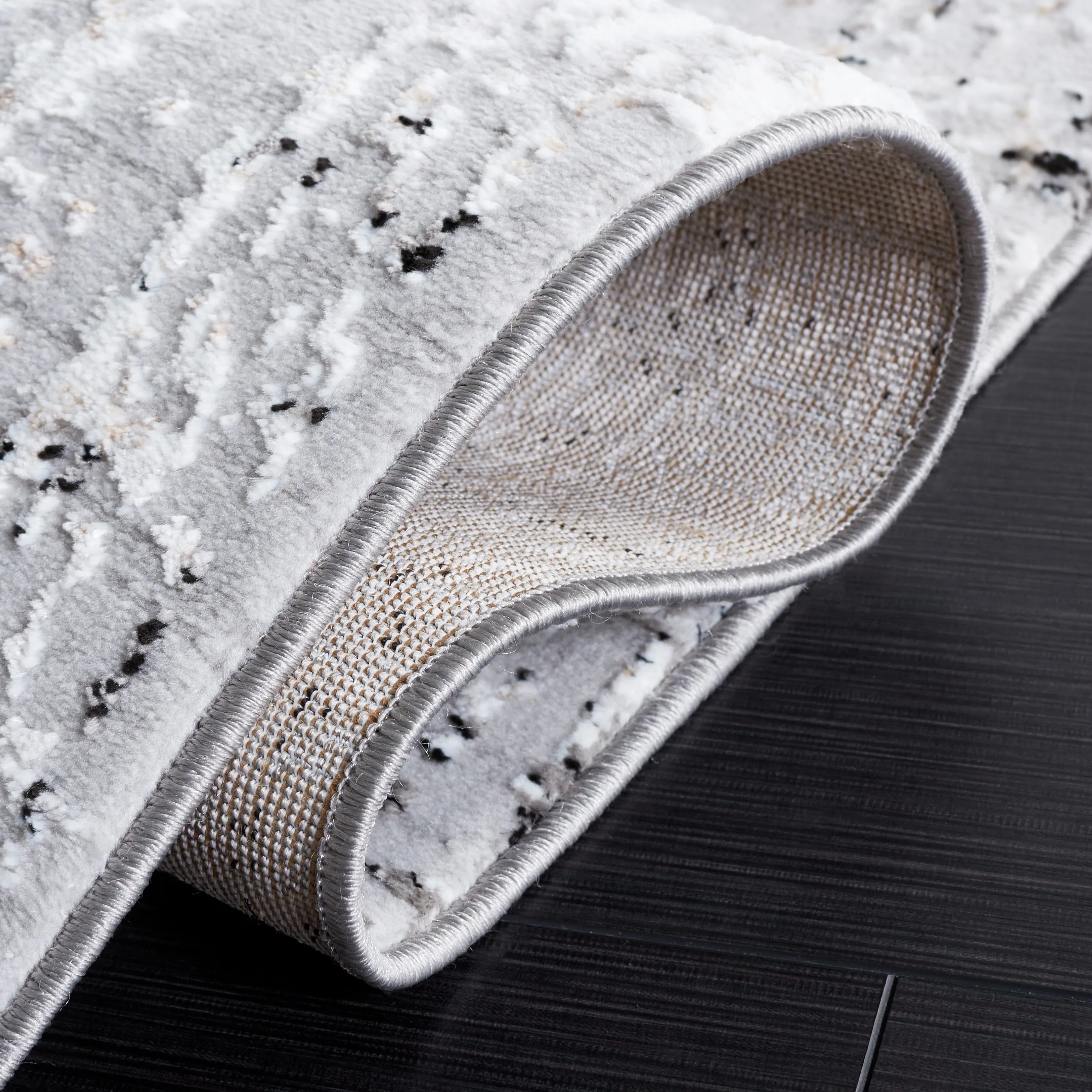 SAFAVIEH Parker Denise Glam Abstract Rug