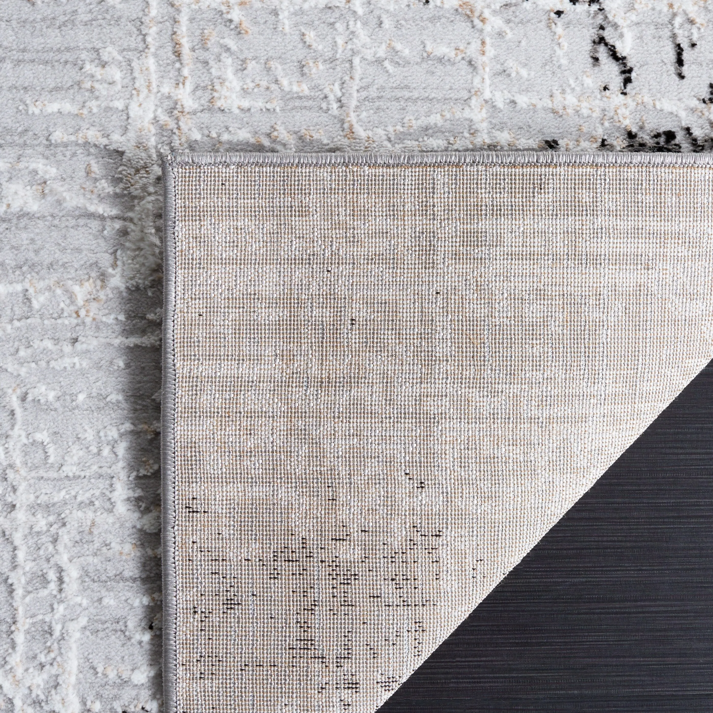 SAFAVIEH Parker Denise Glam Abstract Rug