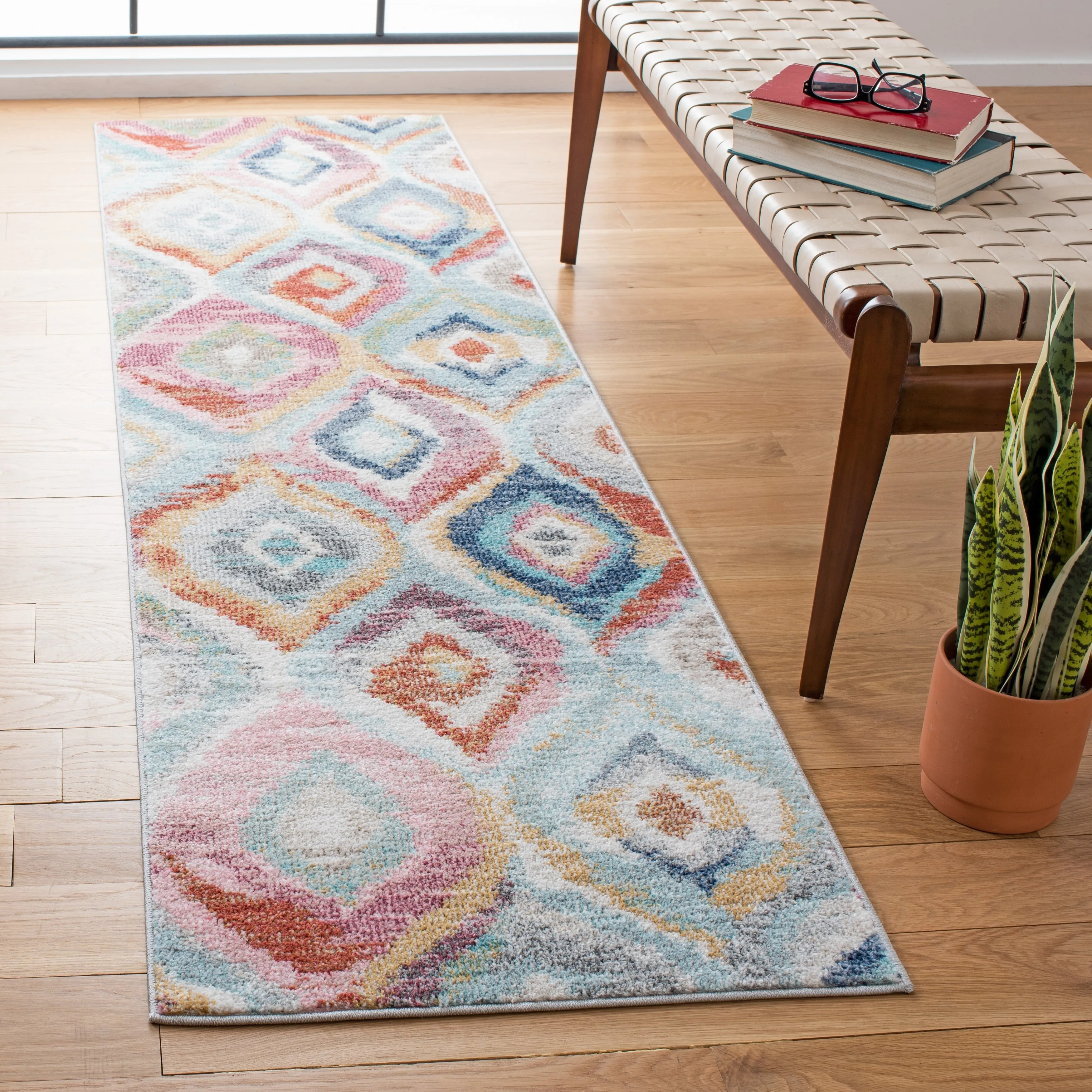SAFAVIEH Phoenix Akari Boho Distressed Rug