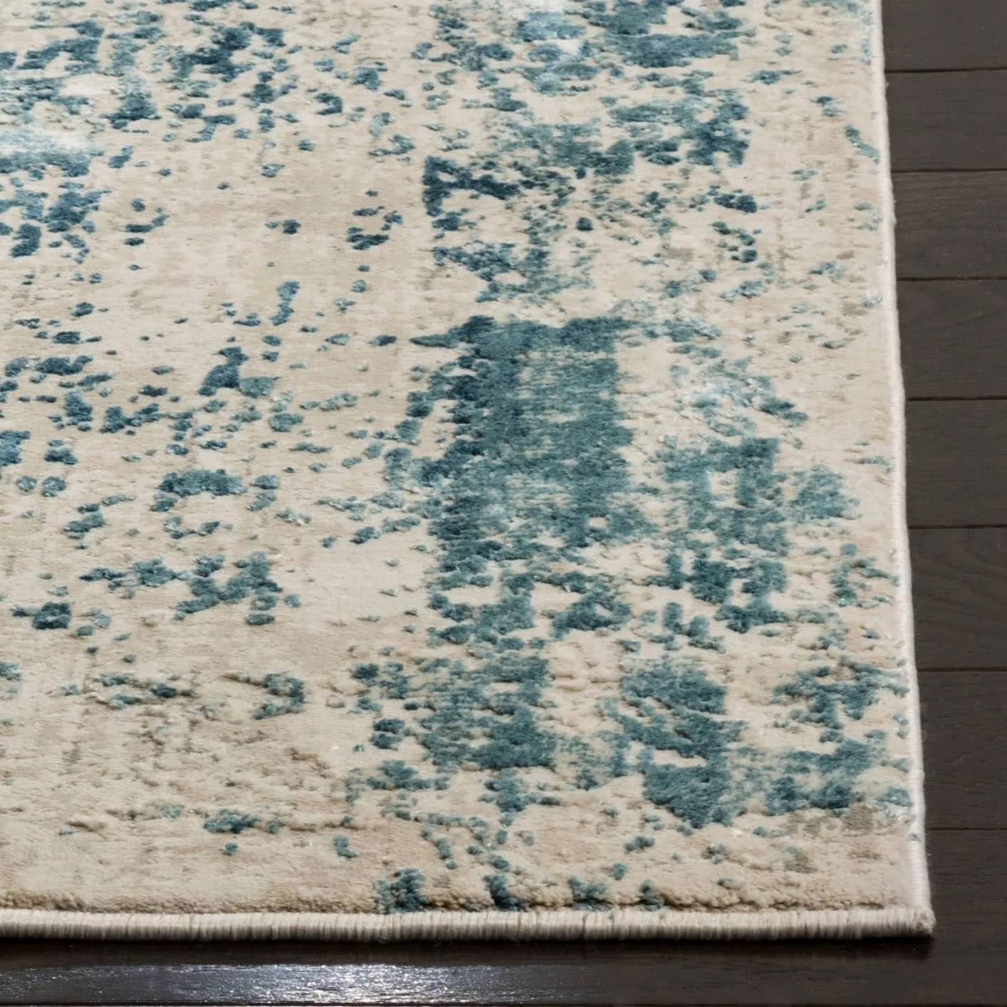 SAFAVIEH Princeton Arra Modern Distressed Rug