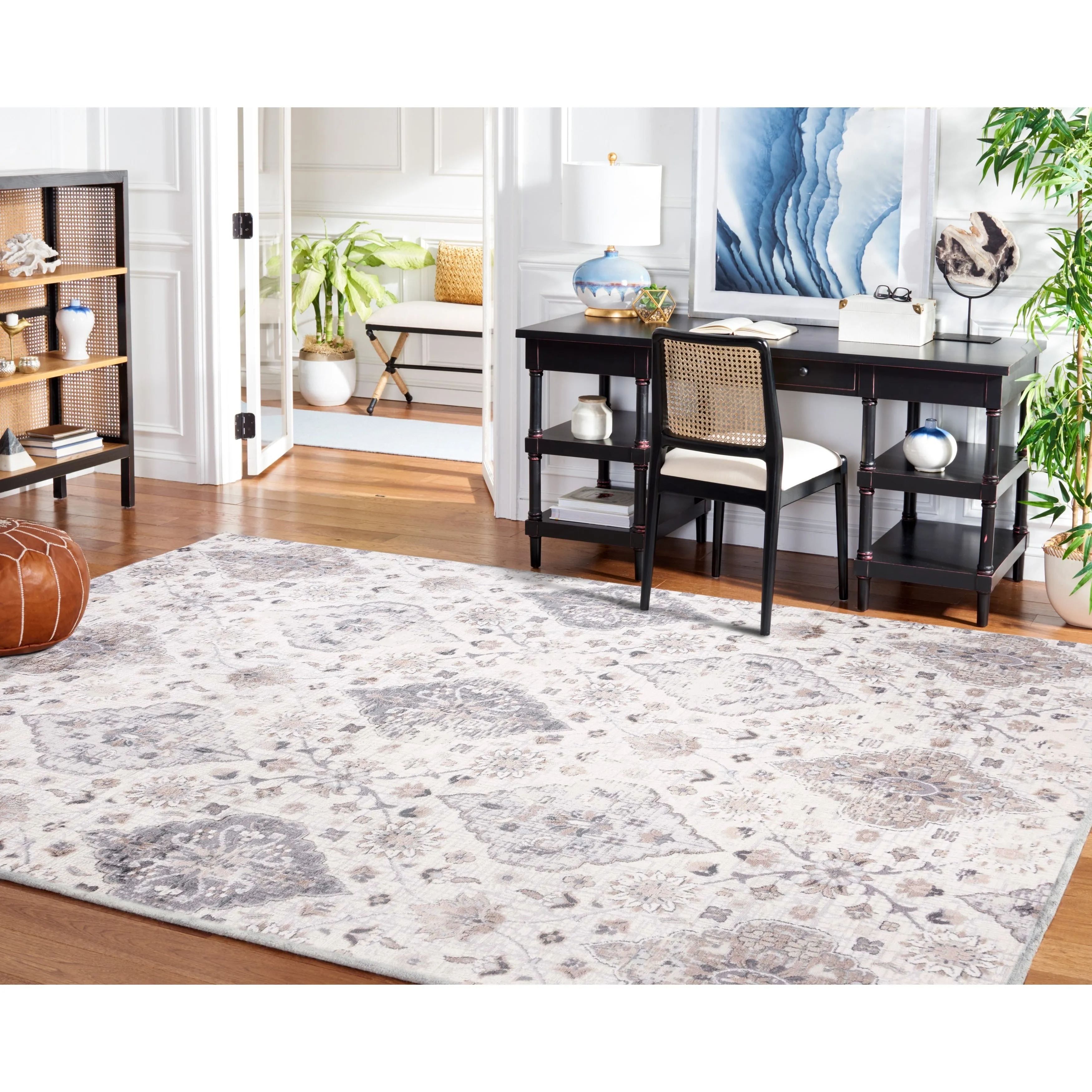 SAFAVIEH Shivan Henka Floral Rug
