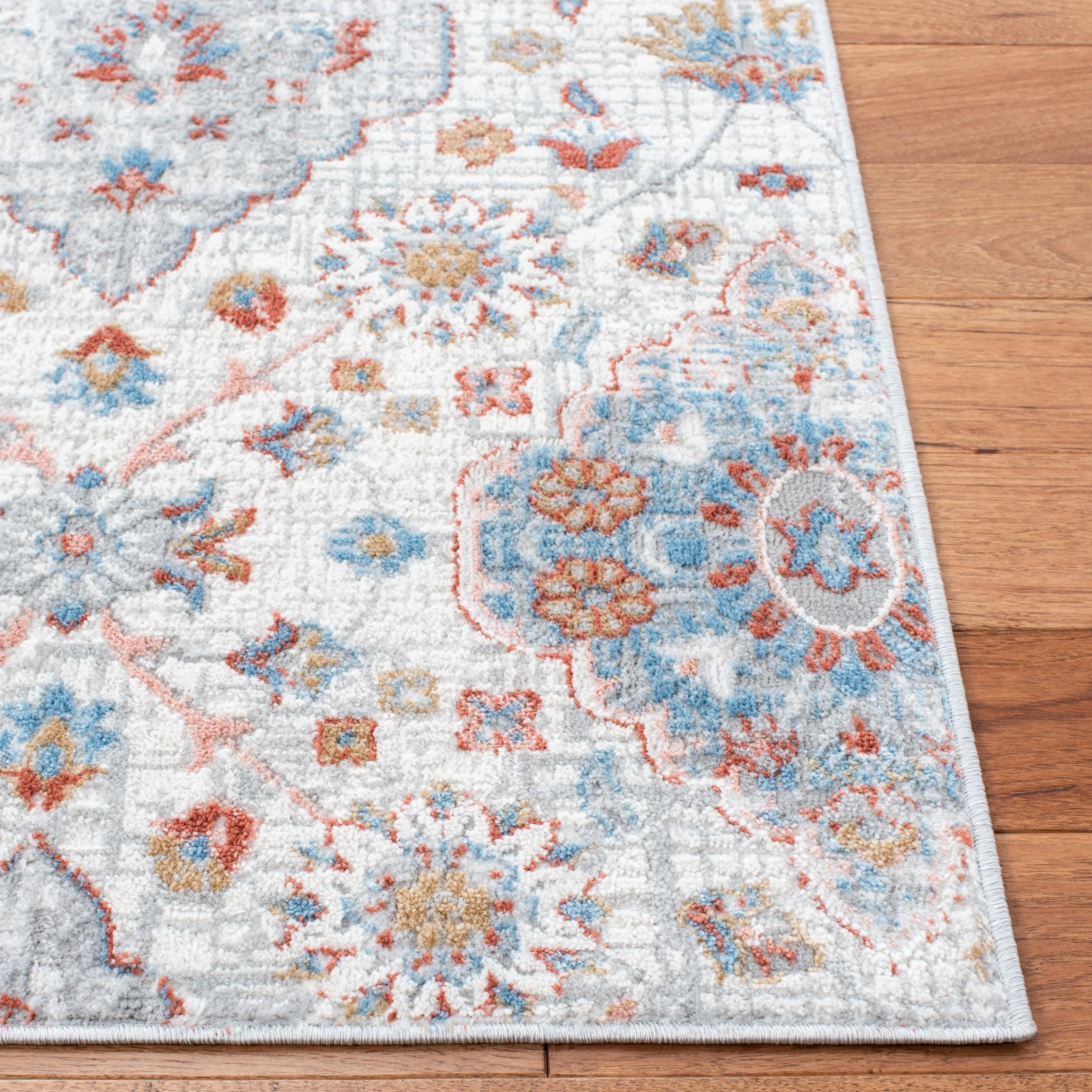 SAFAVIEH Shivan Henka Floral Rug