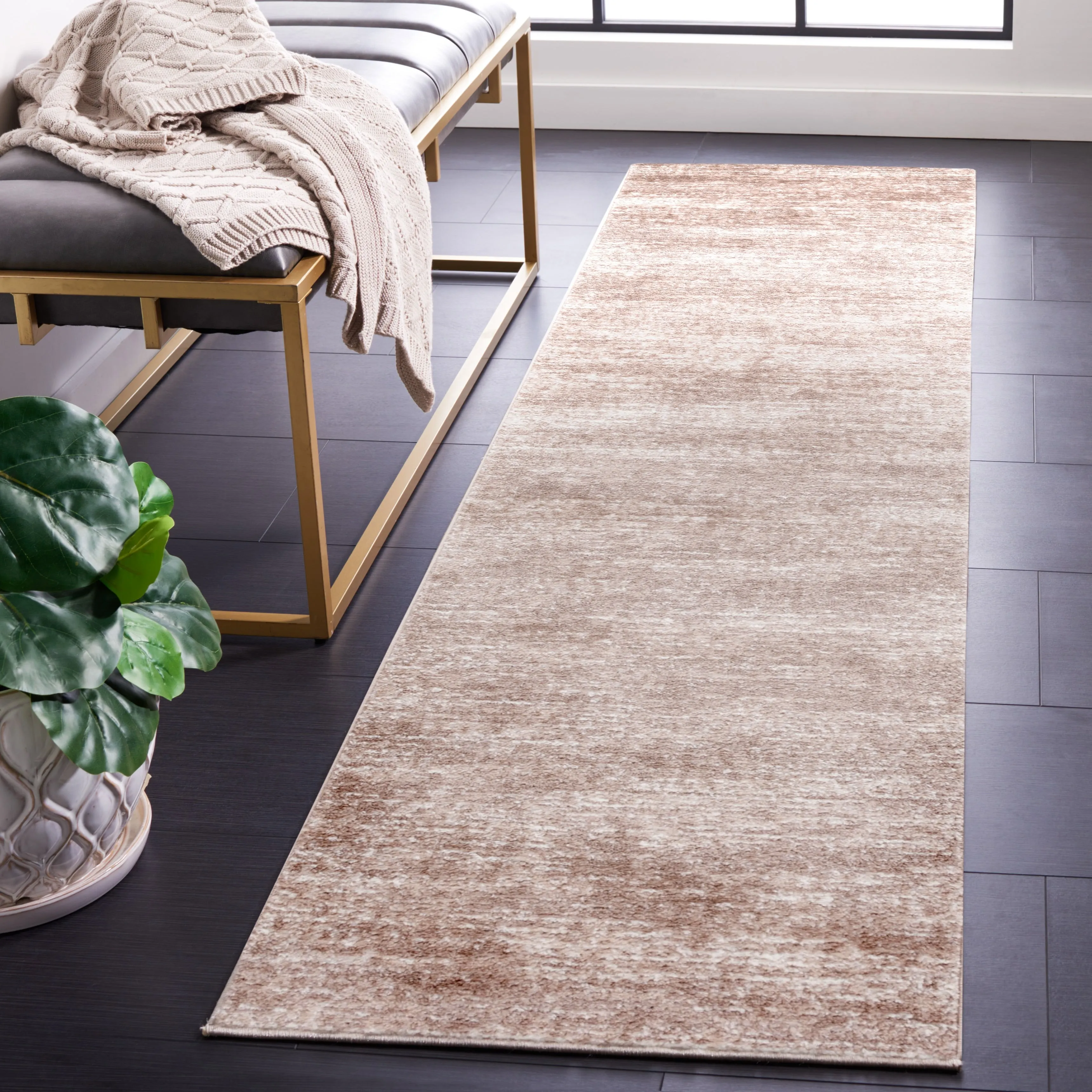 SAFAVIEH Shivan Marleine Modern Rug