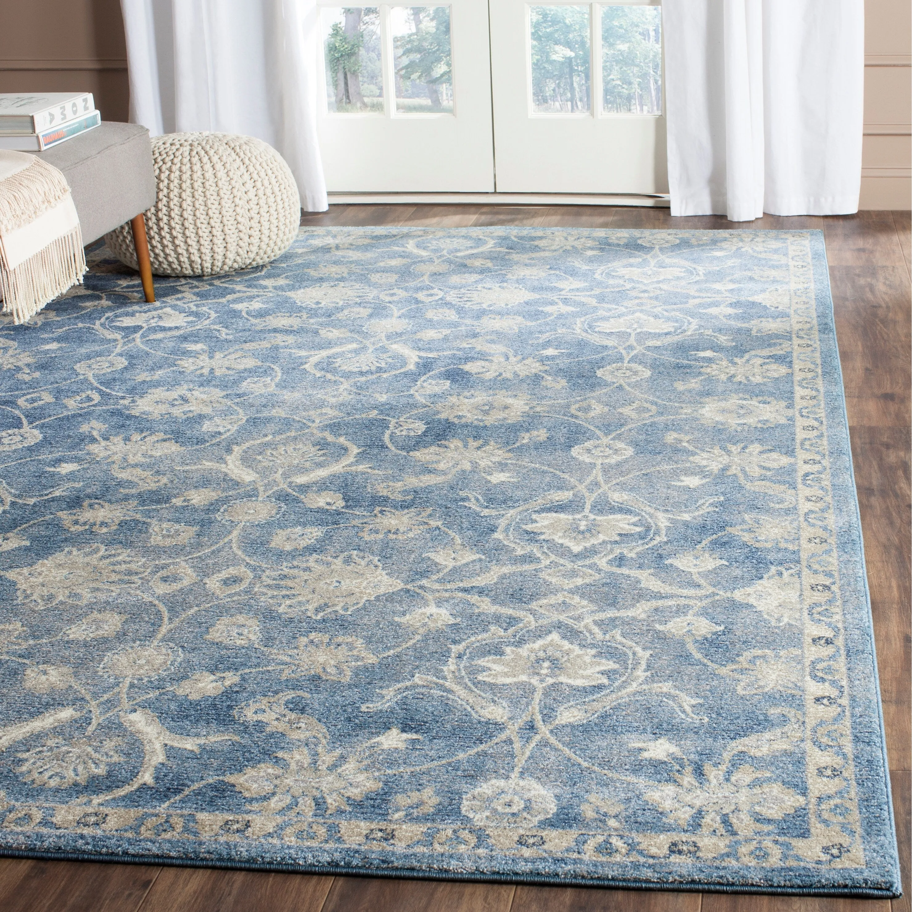 SAFAVIEH Sofia Felicia Distressed Vintage Boho Oriental Rug