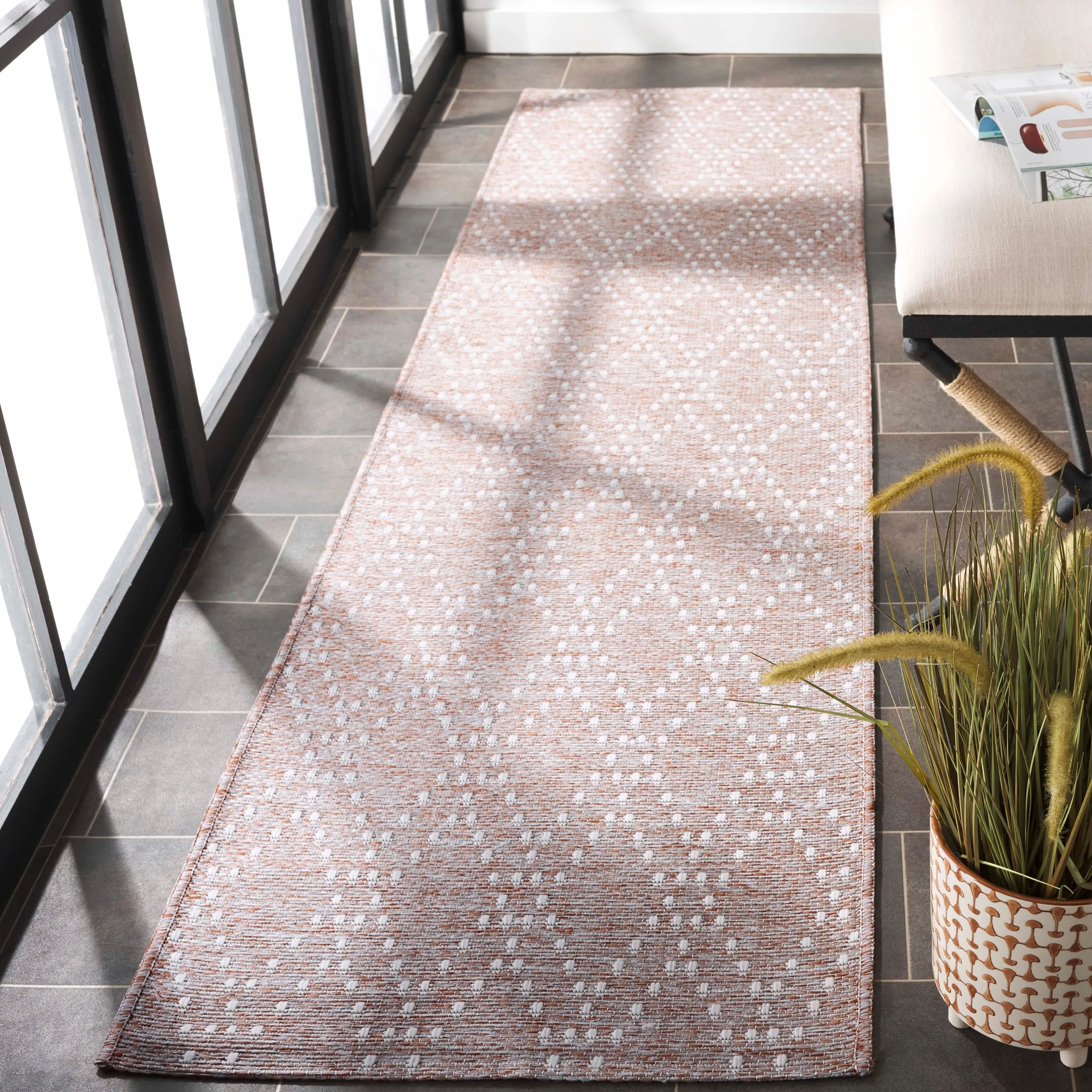 SAFAVIEH Sunset Jenja Indoor/Outdoor Washable Backyard Patio Rug
