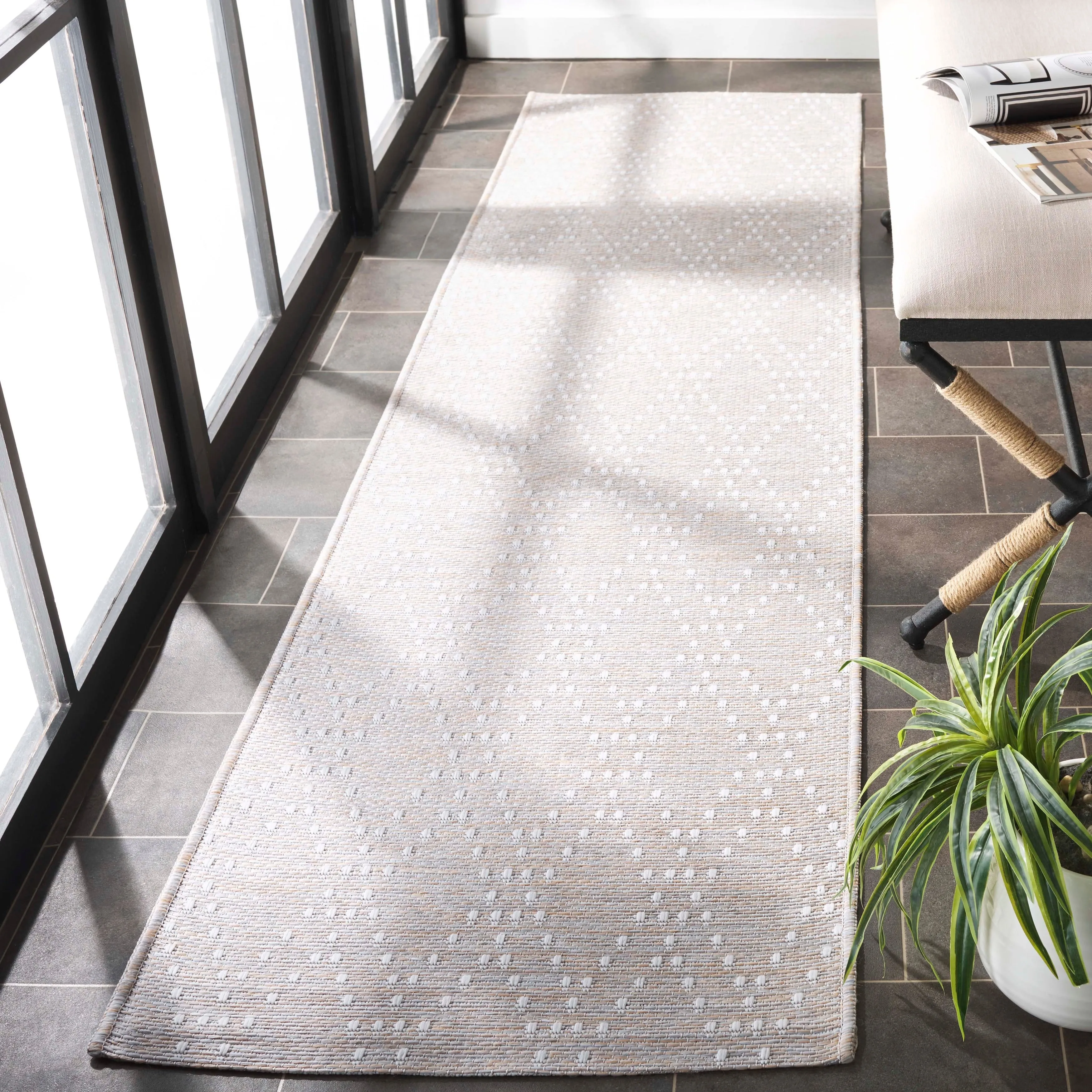 SAFAVIEH Sunset Jenja Indoor/Outdoor Washable Backyard Patio Rug