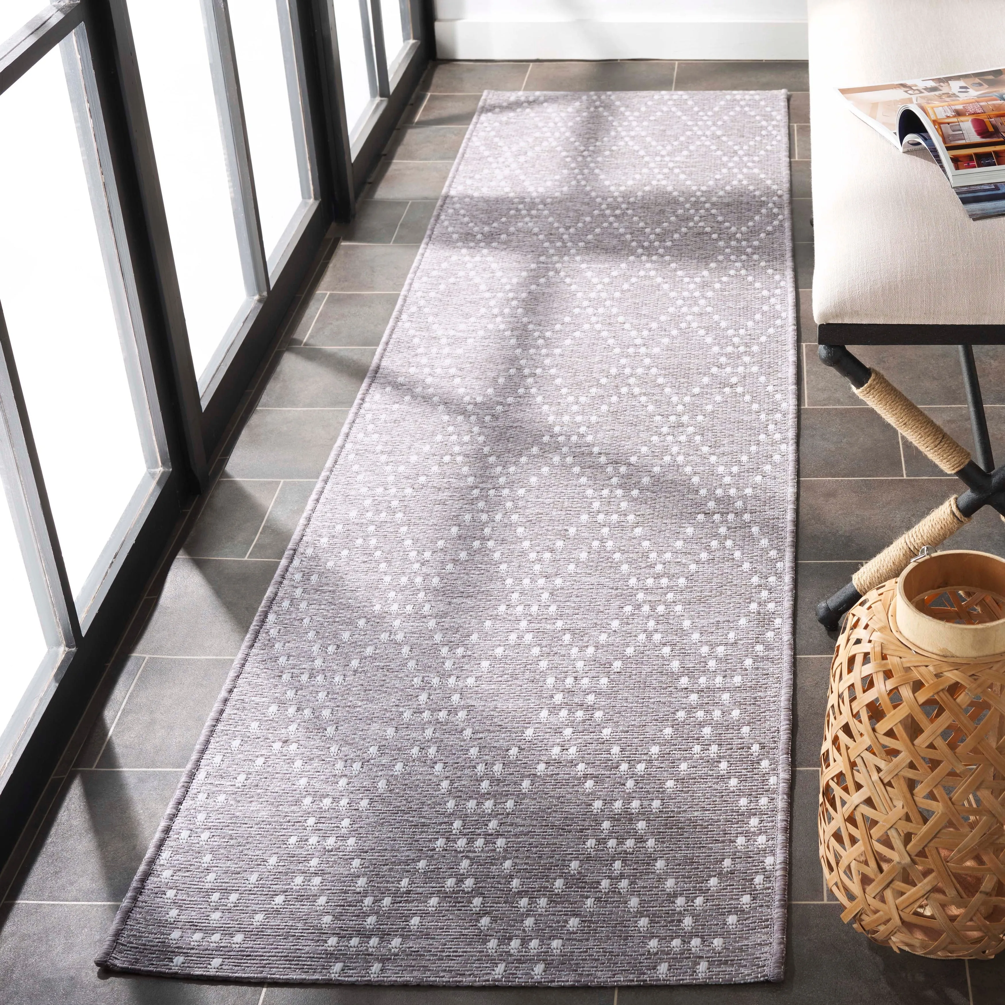 SAFAVIEH Sunset Jenja Indoor/Outdoor Washable Backyard Patio Rug