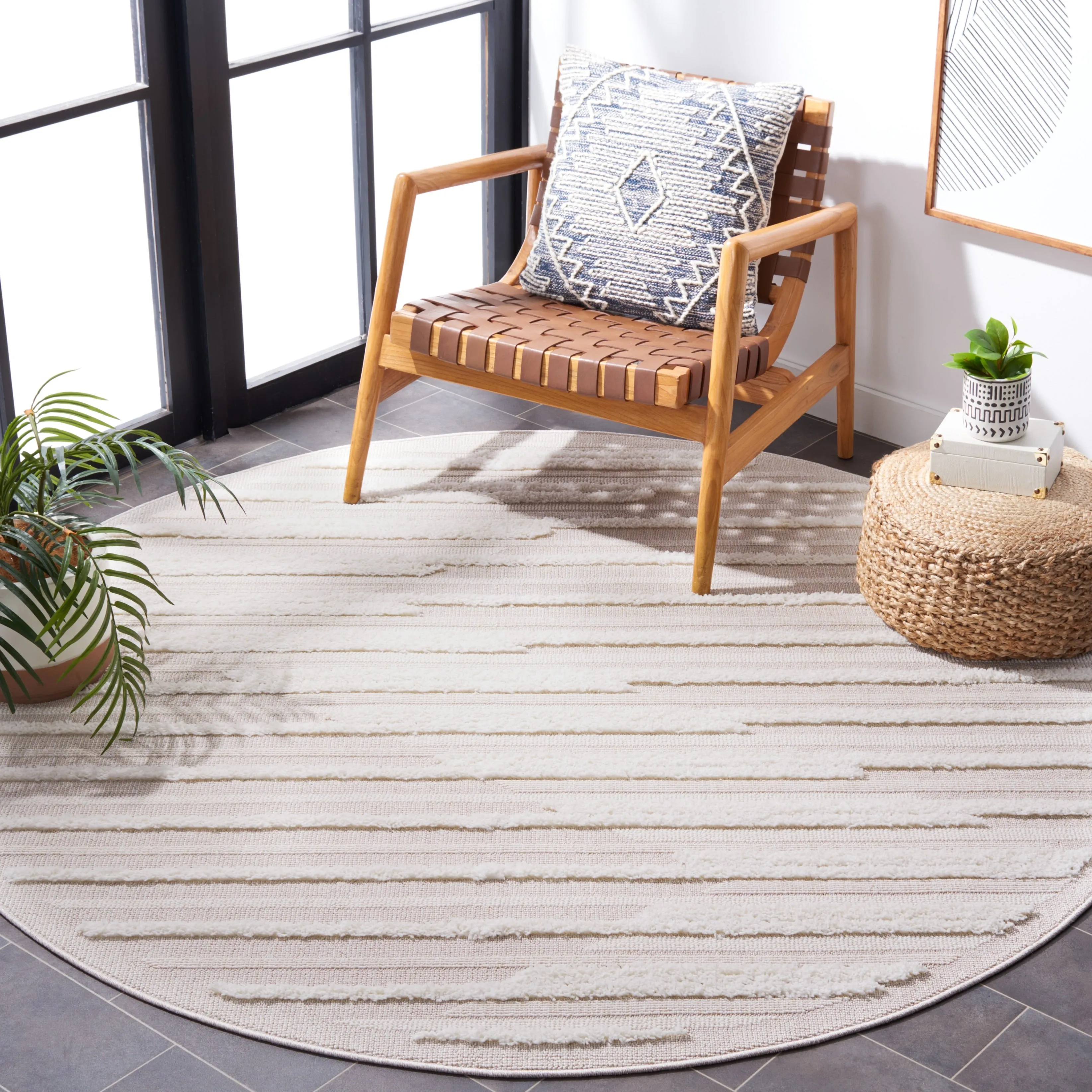 SAFAVIEH Trends Leonie Stripe Rug