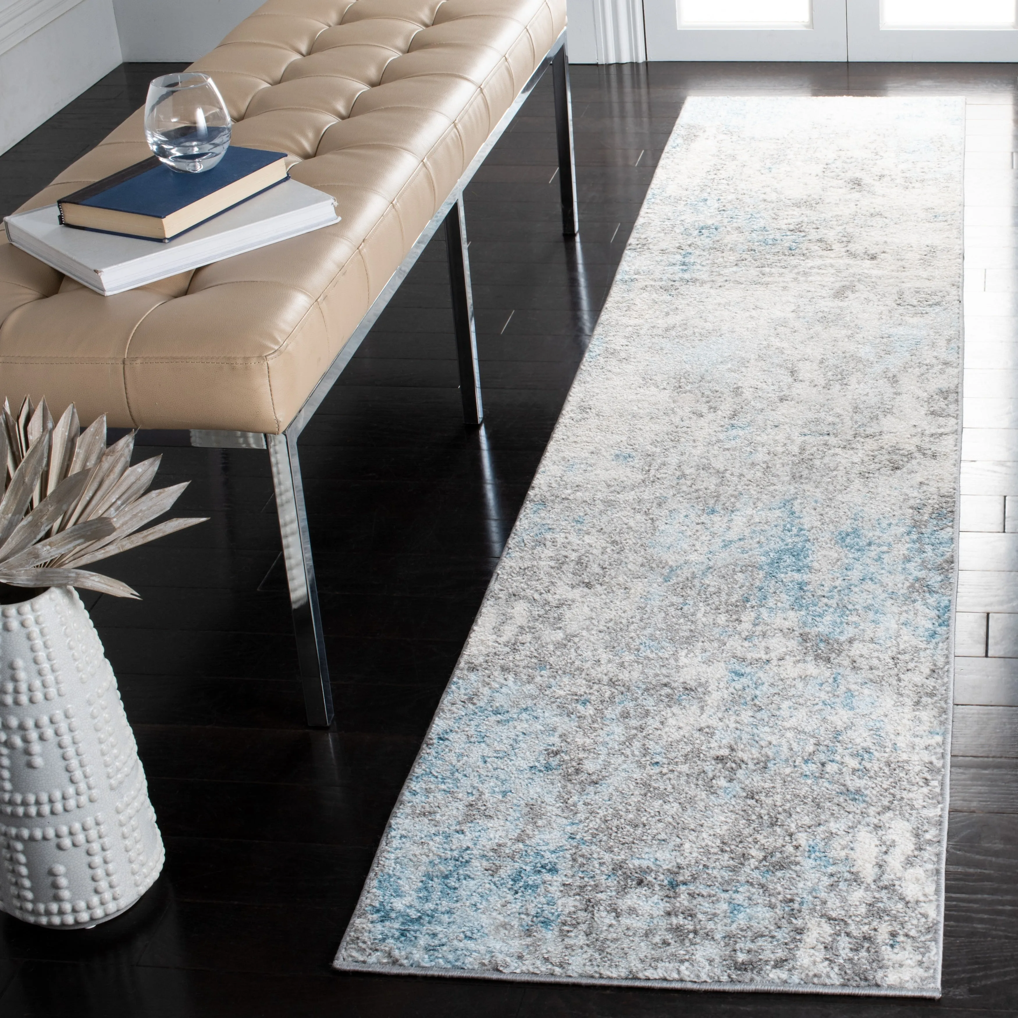 SAFAVIEH Tulum Mona Modern Abstract Rug