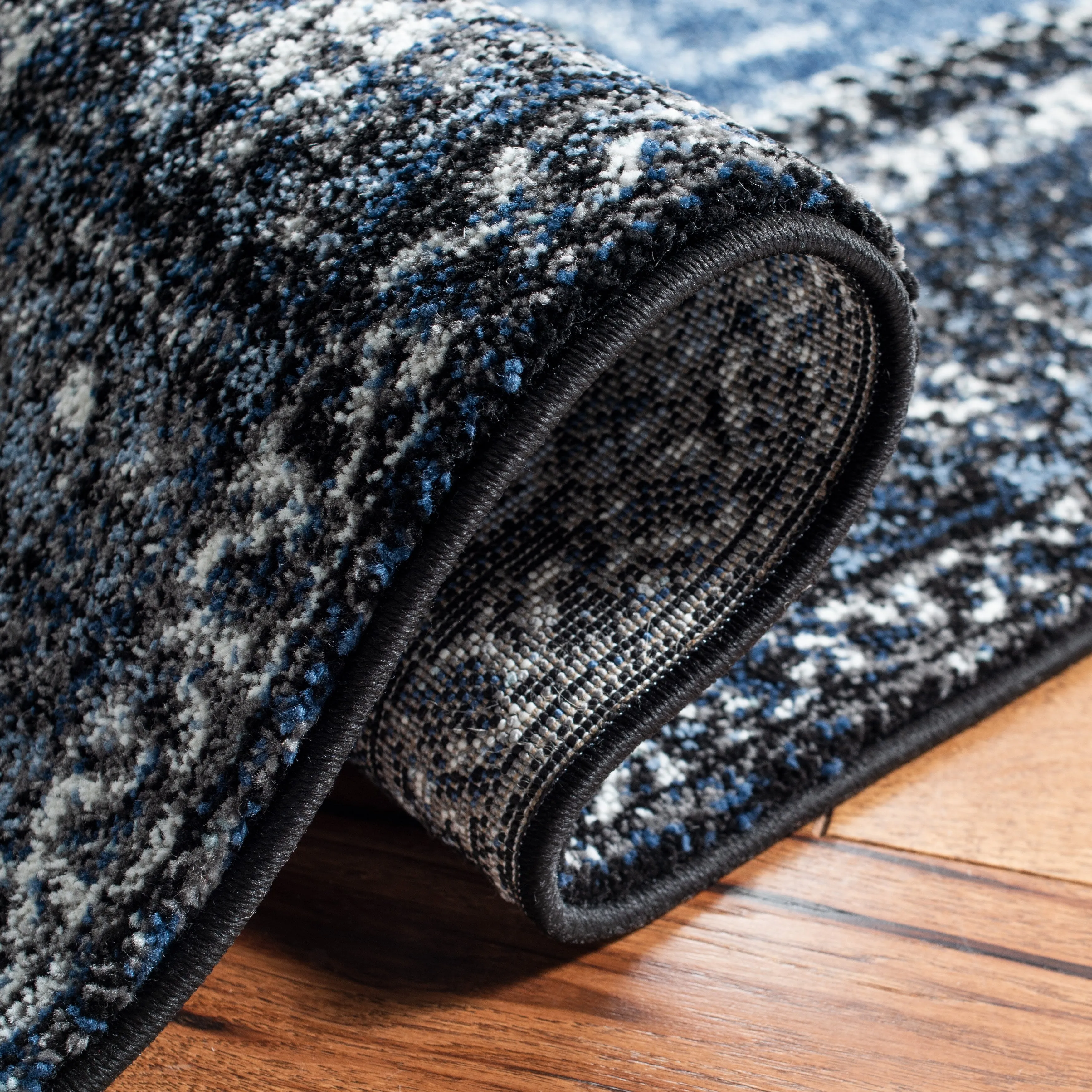 SAFAVIEH Vintage Distressed Boho Regina Akife Oriental Rug