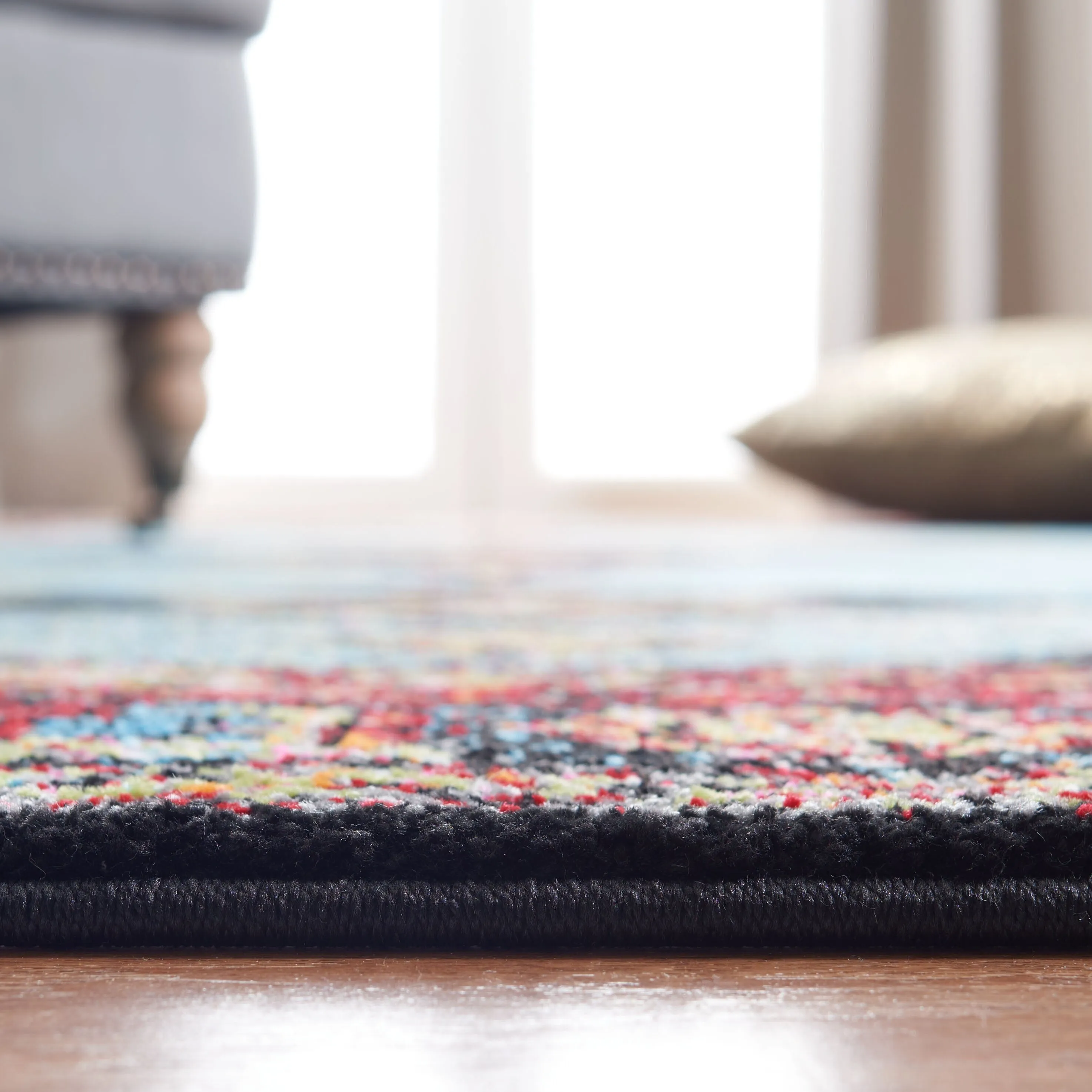 SAFAVIEH Vintage Distressed Boho Regina Akife Oriental Rug