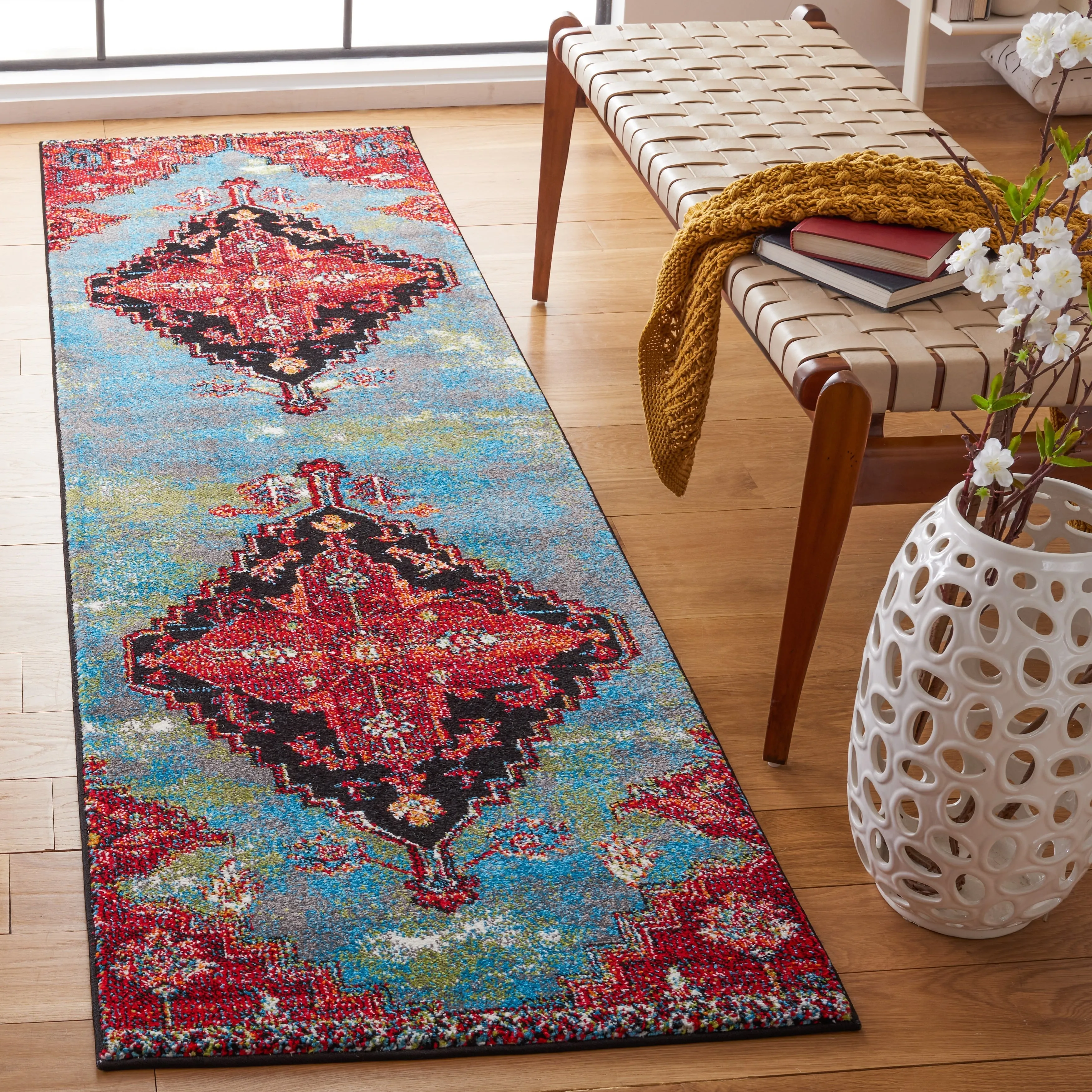 SAFAVIEH Vintage Hamadan Elviira Oriental Medallion Rug