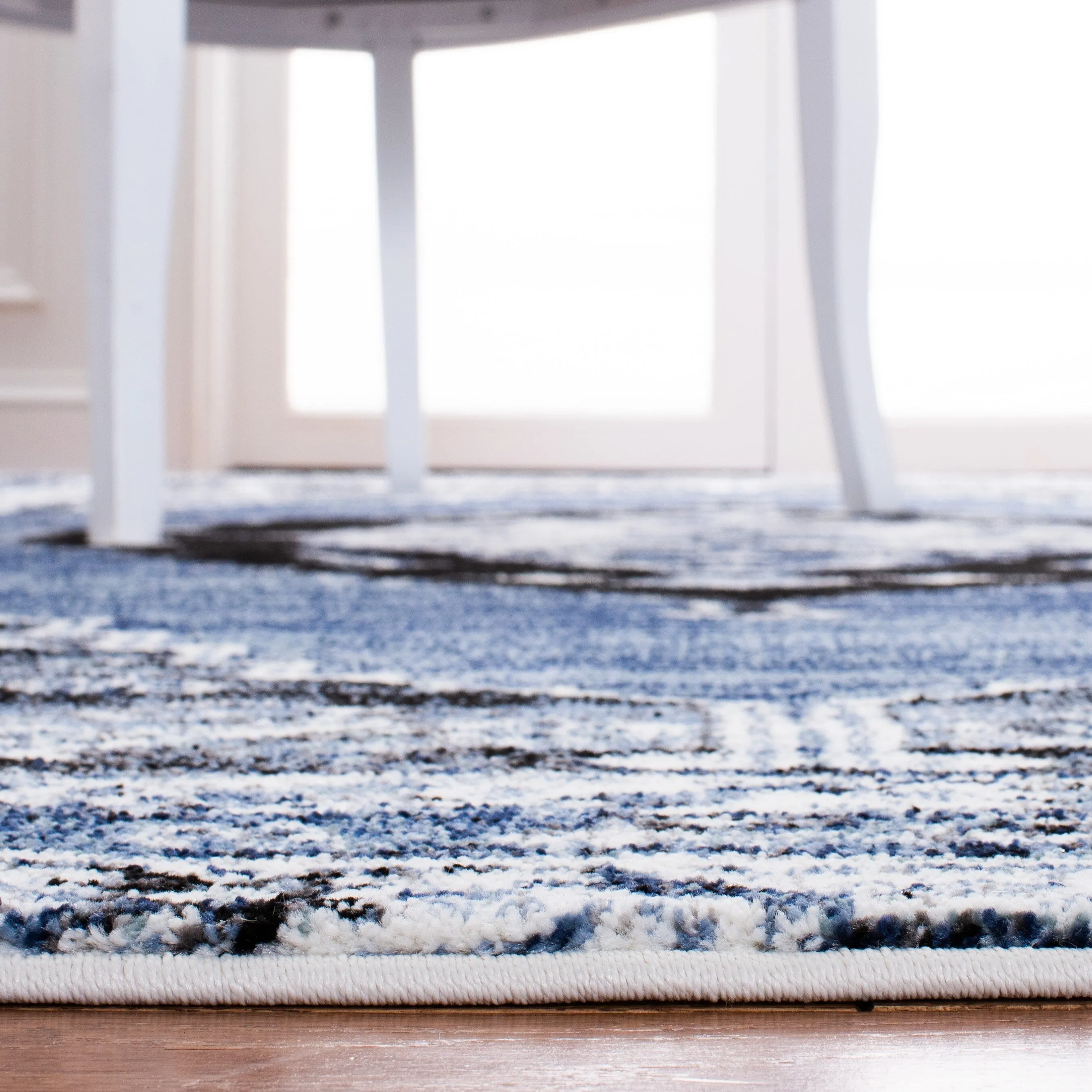 SAFAVIEH Vintage Hamadan Lucile Traditional Medallion Rug