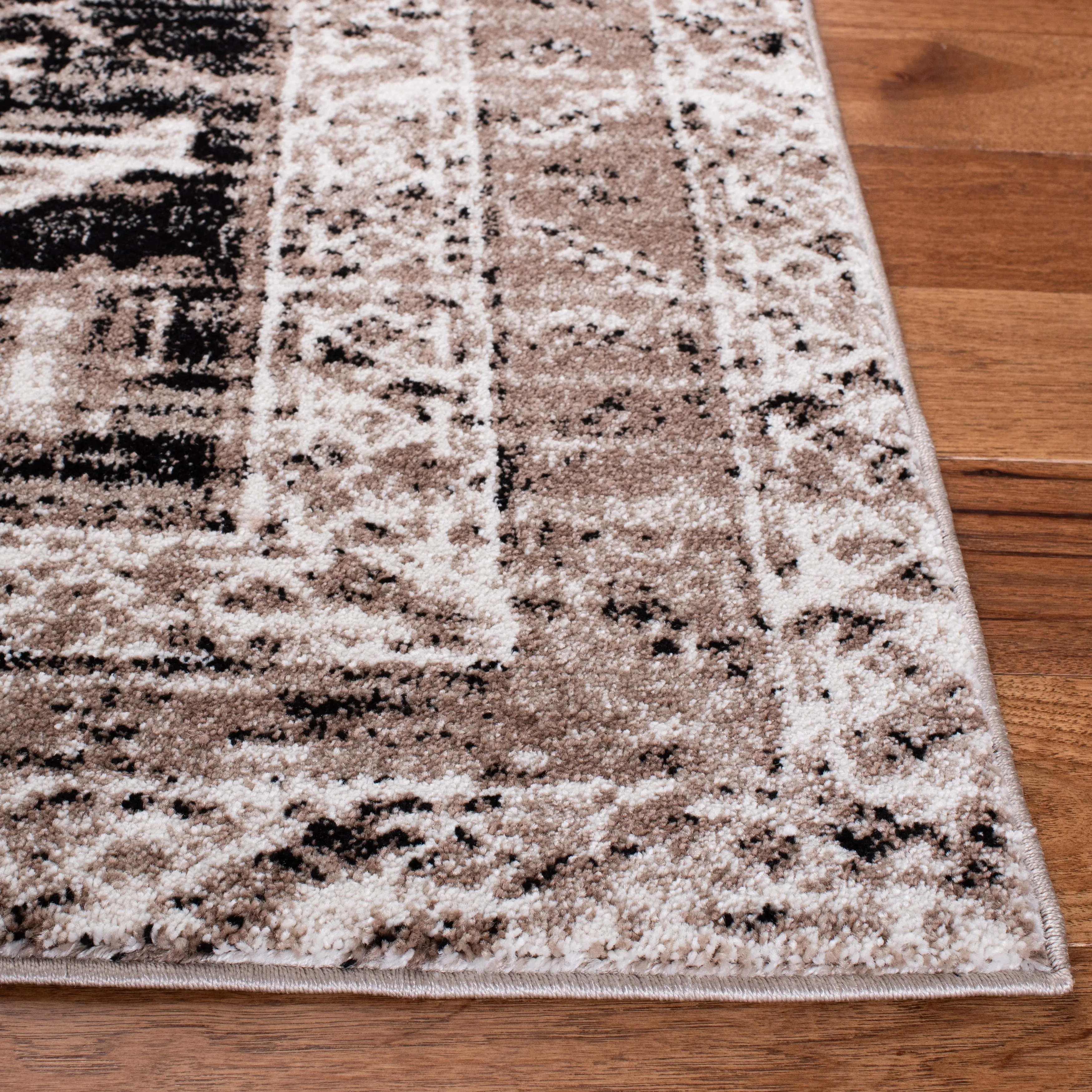 SAFAVIEH Vintage Hamadan Lucile Traditional Medallion Rug