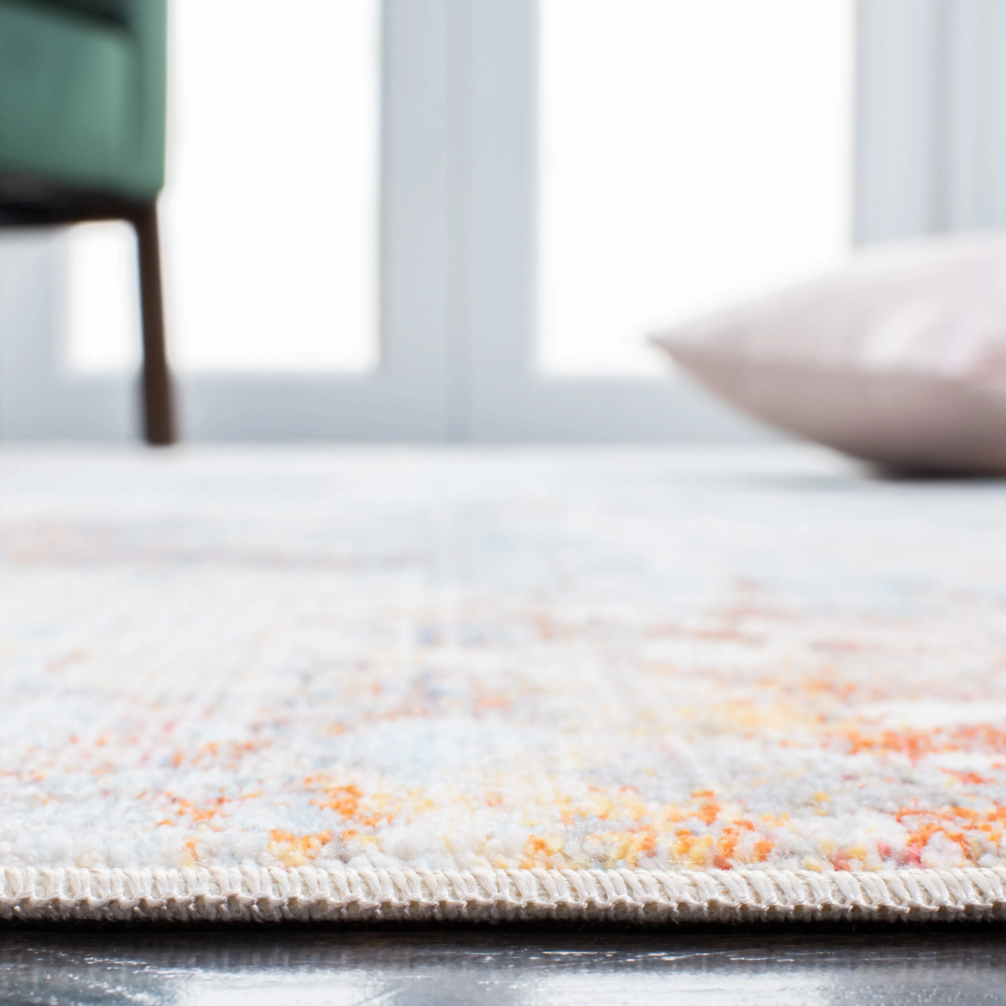 SAFAVIEH Vintage Persian Ajsa Modern Abstract Rug
