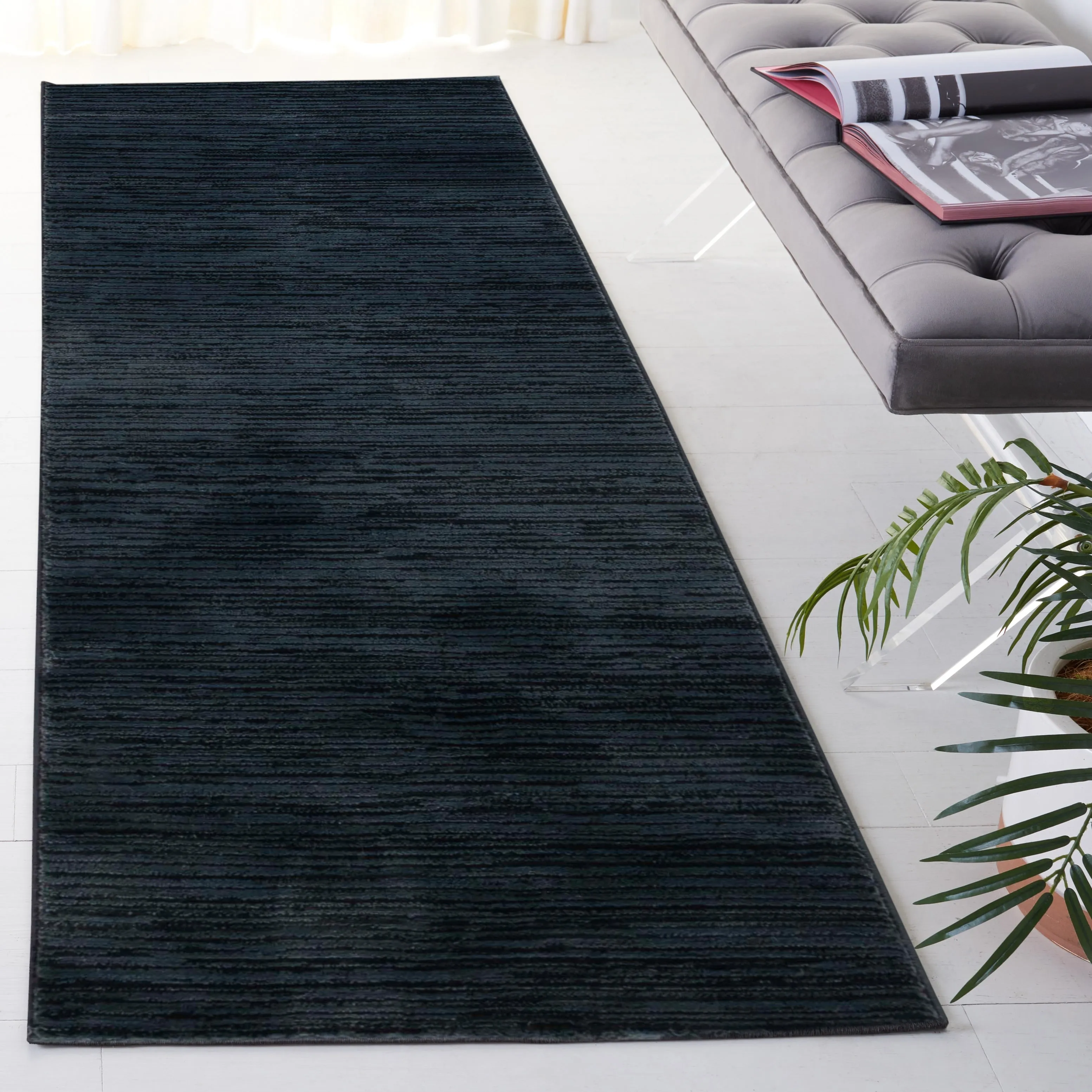 SAFAVIEH Vision Sunanda Modern Ombre Tonal Rug.