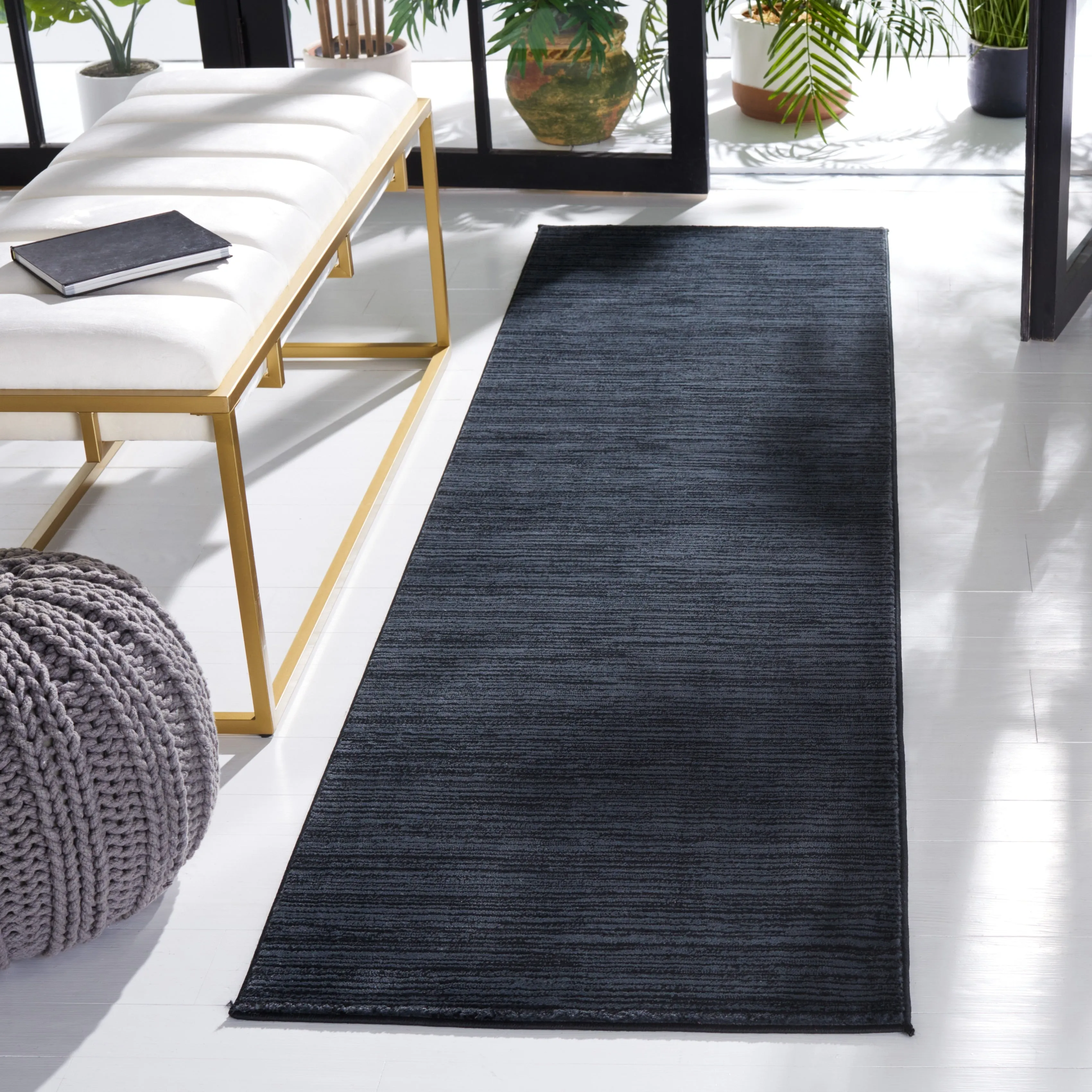 SAFAVIEH Vision Sunanda Modern Ombre Tonal Rug.