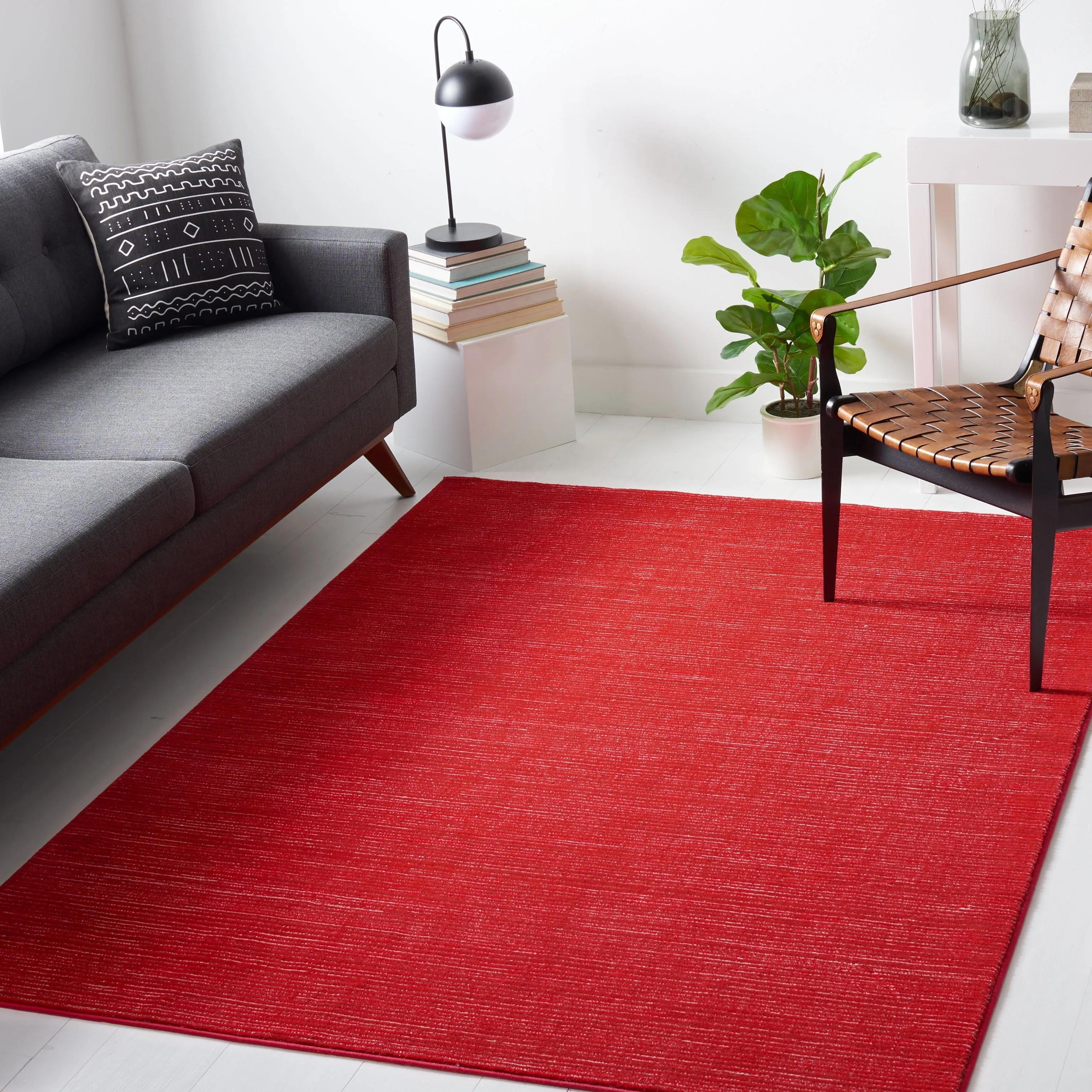 SAFAVIEH Vision Sunanda Modern Ombre Tonal Rug.