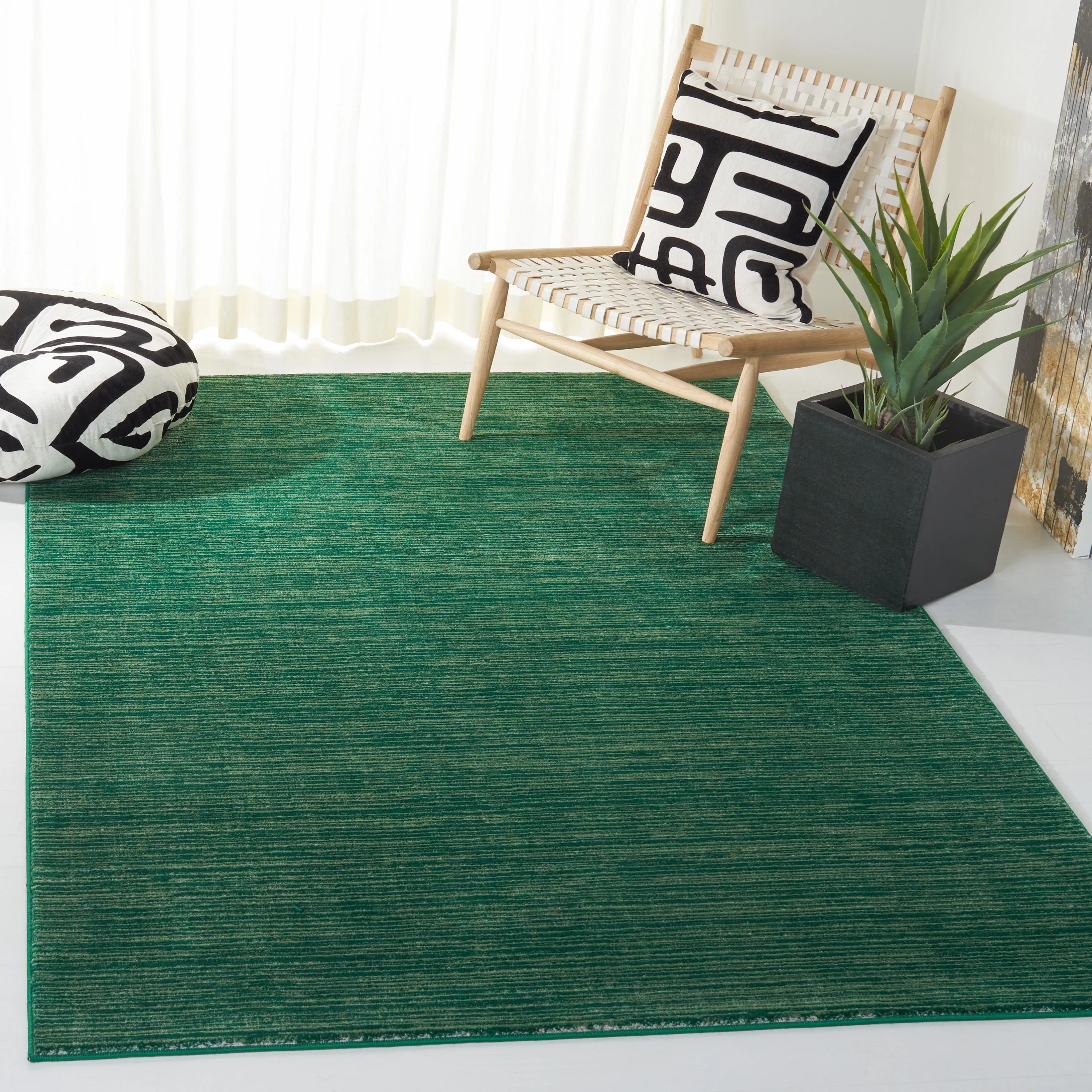 SAFAVIEH Vision Sunanda Modern Ombre Tonal Rug.