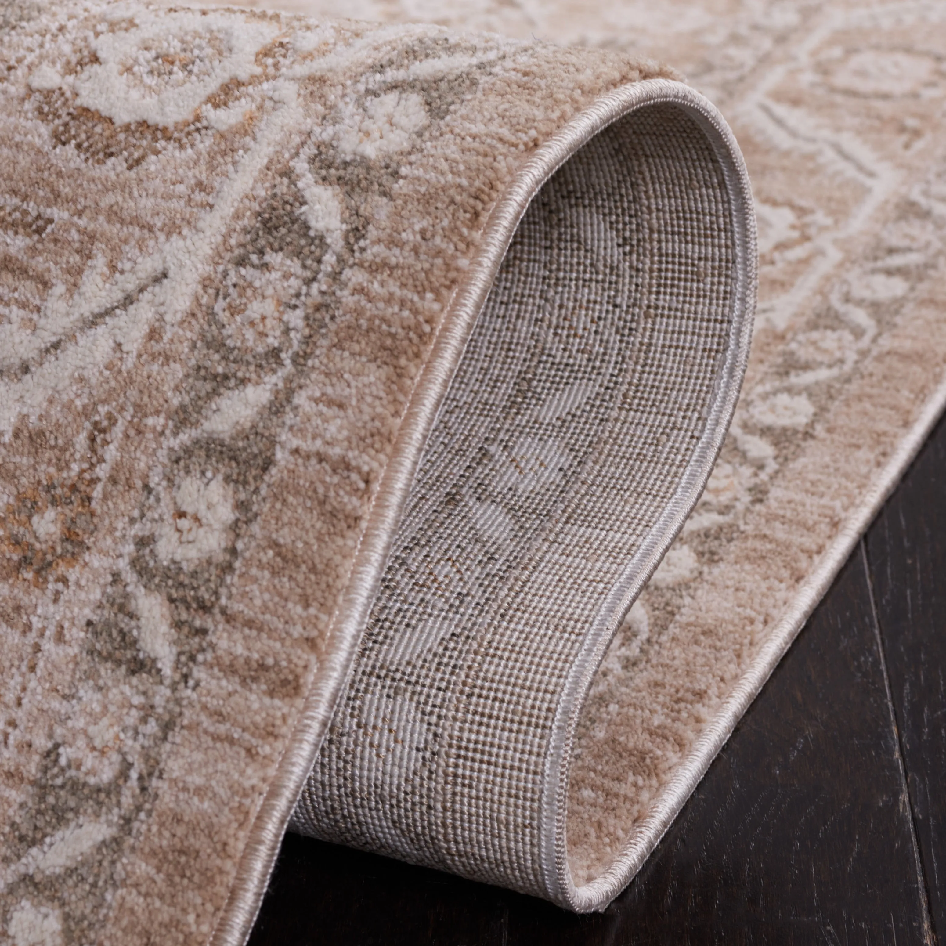 SAFAVIEH Willow Slip Resistant Deema Vintage Oriental Rug