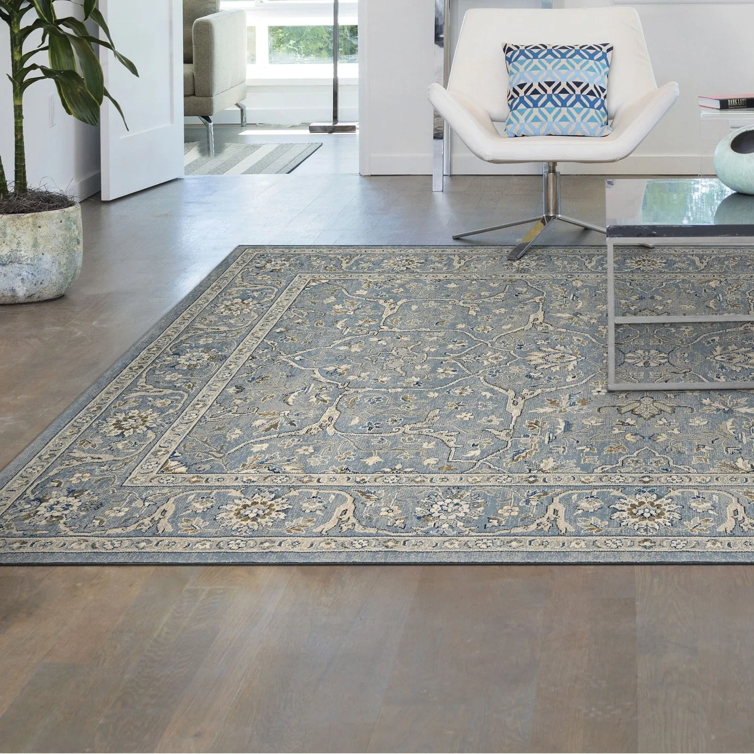 Serai Floral Kavir Area Rug