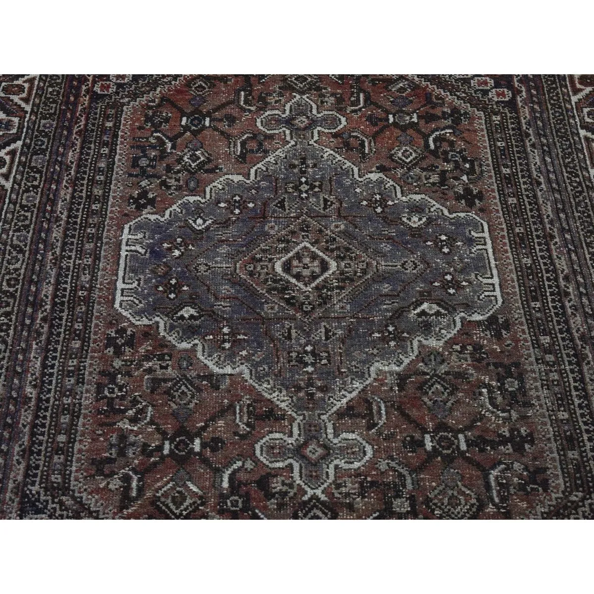 Shahbanu Rugs Light Red Vintage Persian Shiraz with Geometric Medallion Design Hand Knotted Pure Wool Oriental Rug (5'3x8'4)