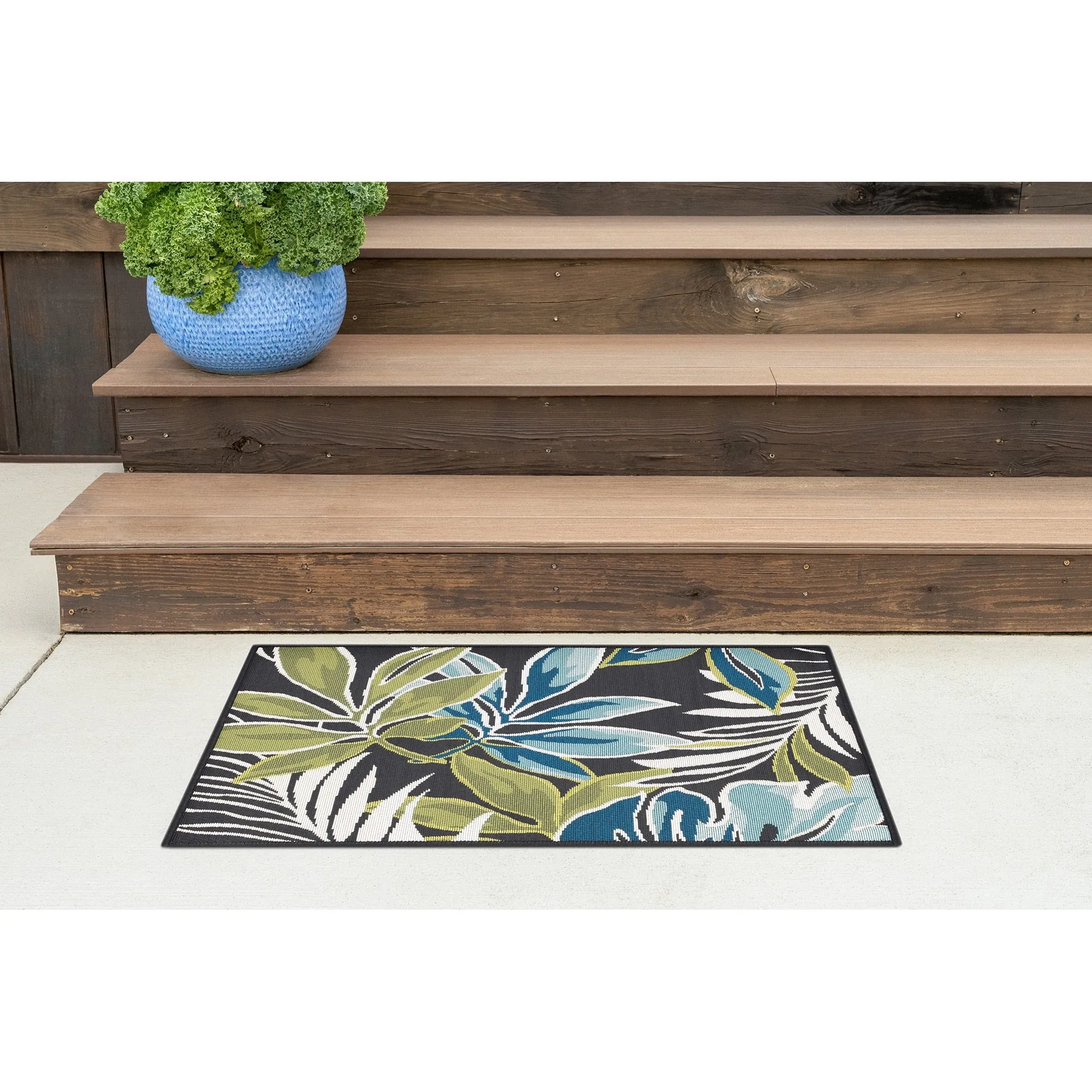 Sizzling Nautical & Coastal Floral & Botanical Indoor/Outdoor Area Rug