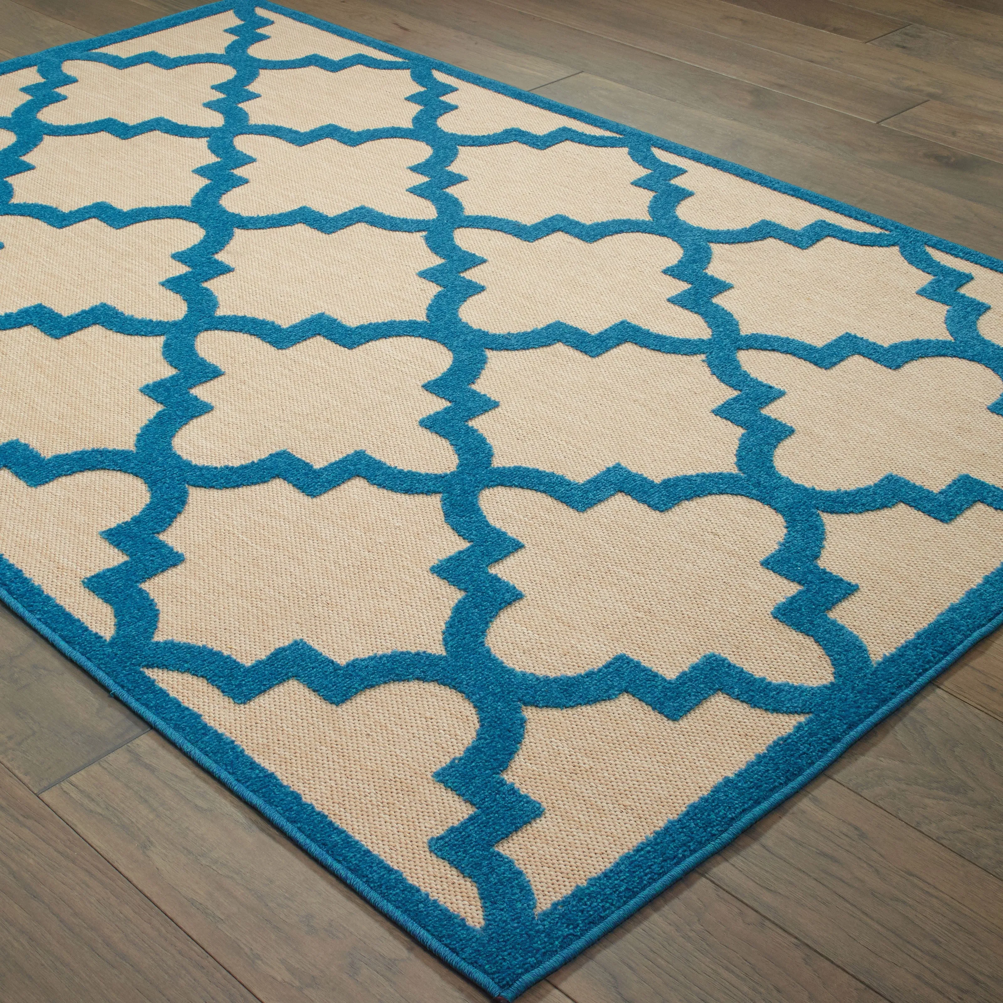 Style Haven Cara Mixed Pile Quatrafoil Lattice Indoor/ Outdoor Area Rug