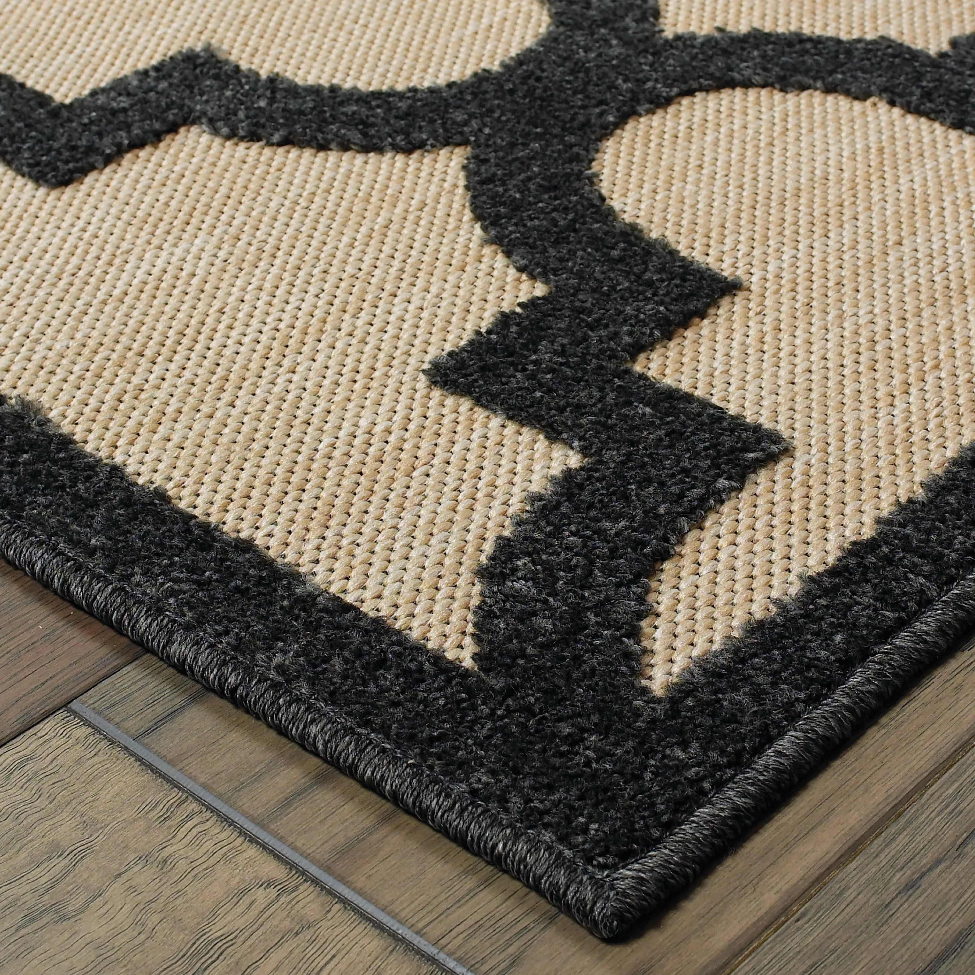 Style Haven Cara Mixed Pile Quatrafoil Lattice Indoor/ Outdoor Area Rug