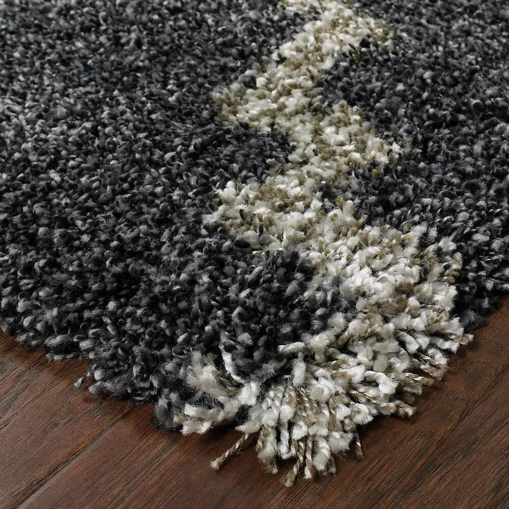 Style Haven Menlo Quatrafoil Shag Rug