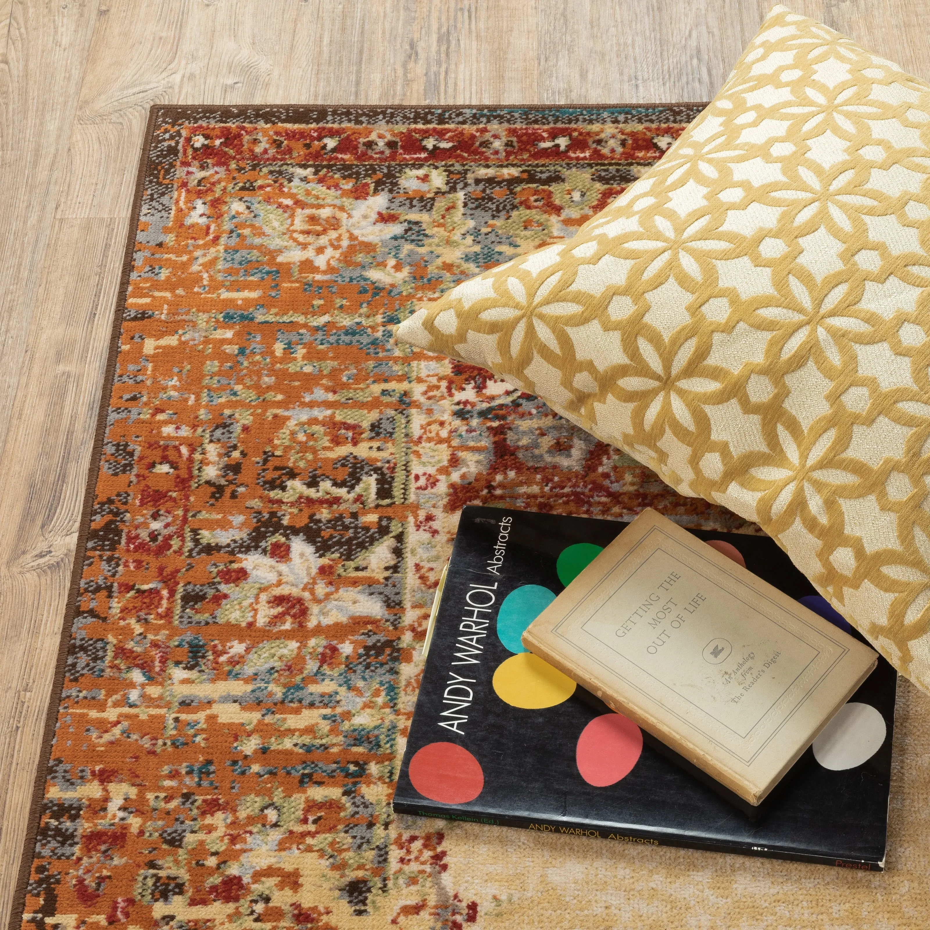 Vista Home Assen Goldtone/Orange Starburst Medallion Area Rug