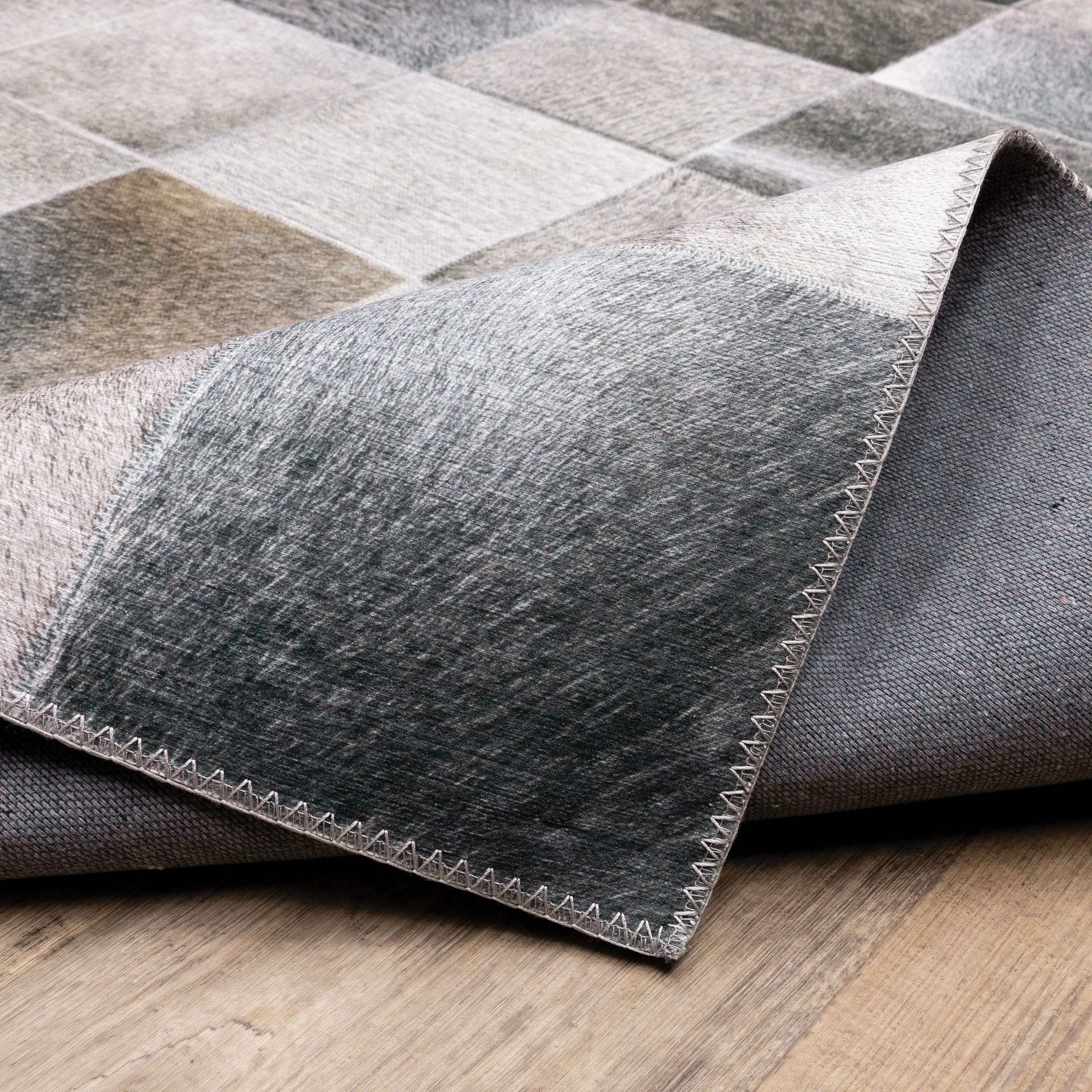 Vista Home Montreux Geometric Animal Print Gray Area Rug