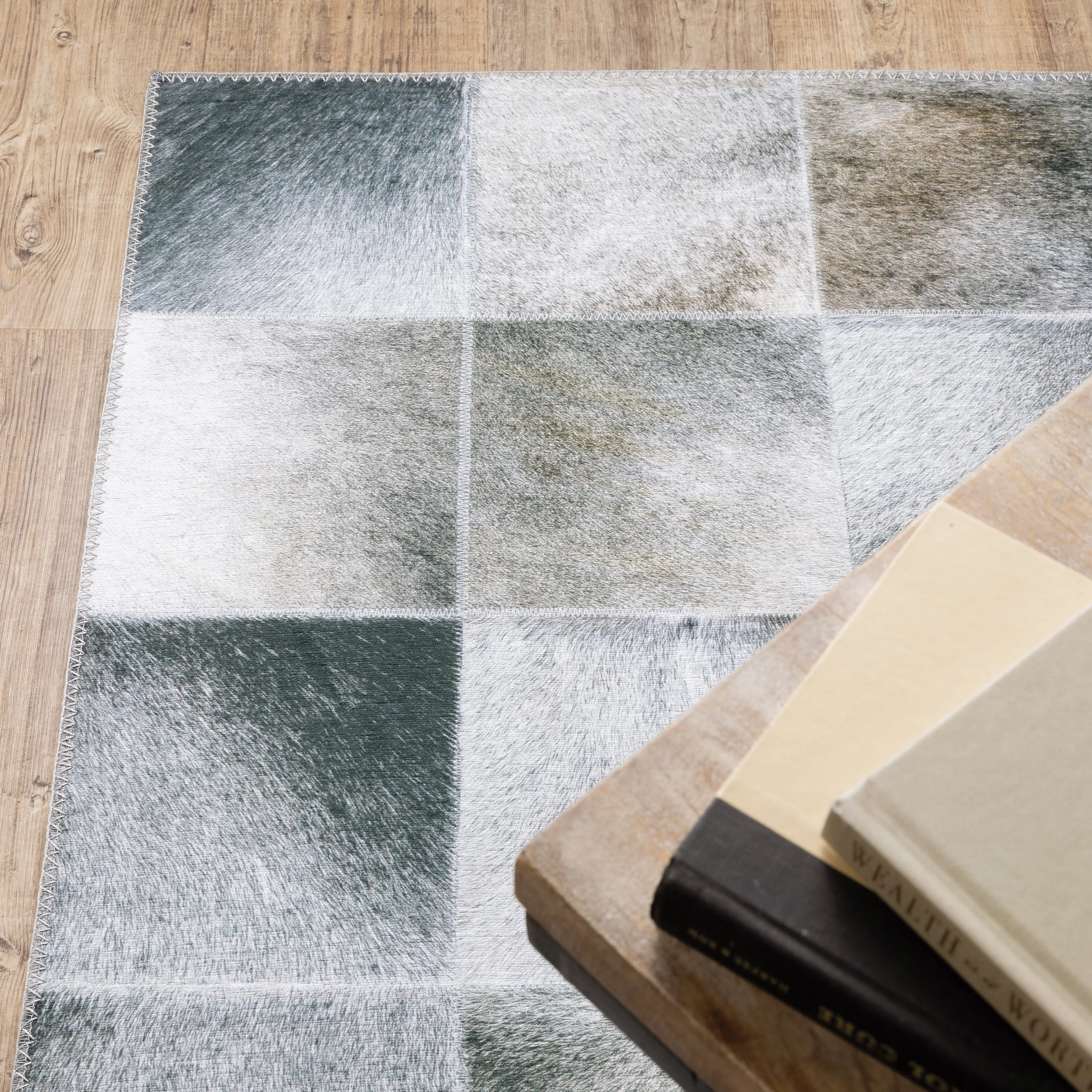 Vista Home Montreux Geometric Animal Print Gray Area Rug